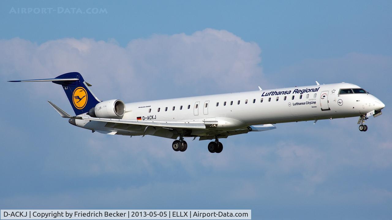 D-ACKJ, 2006 Bombardier CRJ-900LR (CL-600-2D24) C/N 15089, on final RW24
