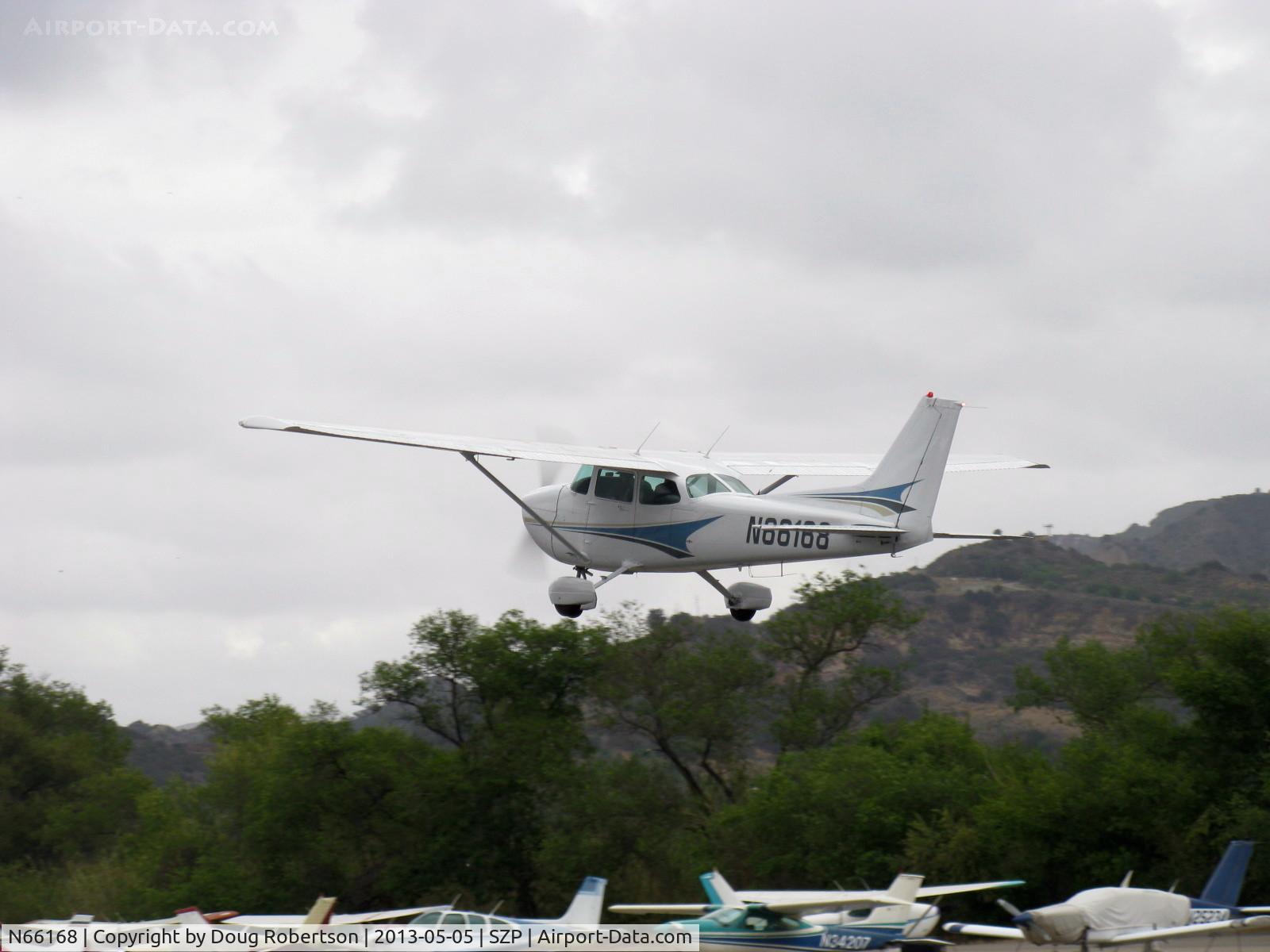 N66168, 1983 Cessna 172P C/N 17275974, 1983 Cessna 182P SKYHAWK II, Lycoming O-320-D2J 160 Hp, takeoff climb Rwy 04