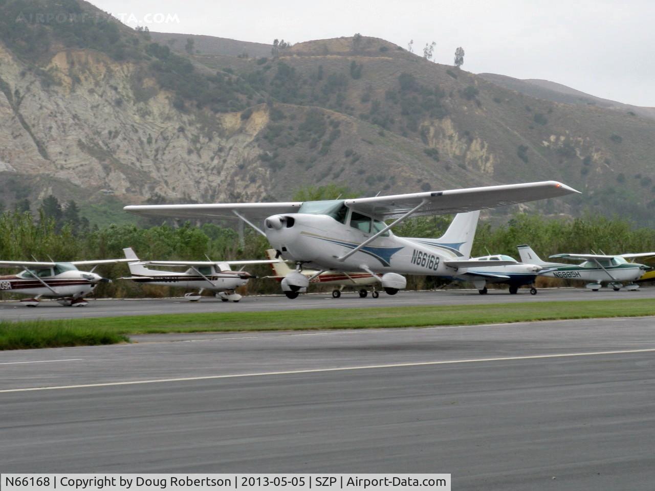 N66168, 1983 Cessna 172P C/N 17275974, 1983 Cessna 172P SKYHAWK II, Lycoming O-320-D2J 160 Hp, takeoff Rwy 04
