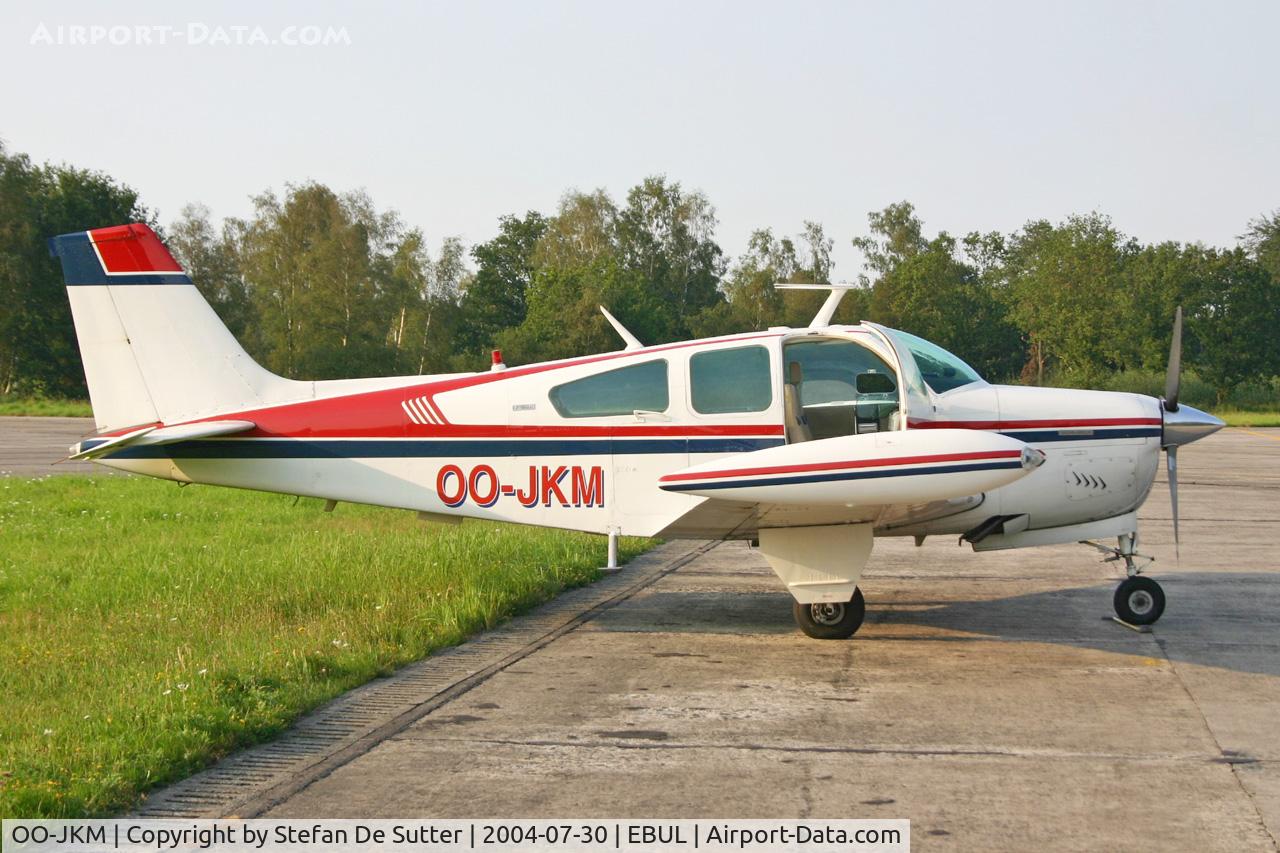 OO-JKM, 1974 Beech F33A Bonanza C/N CE487, Parked at Vliegclub Ursel