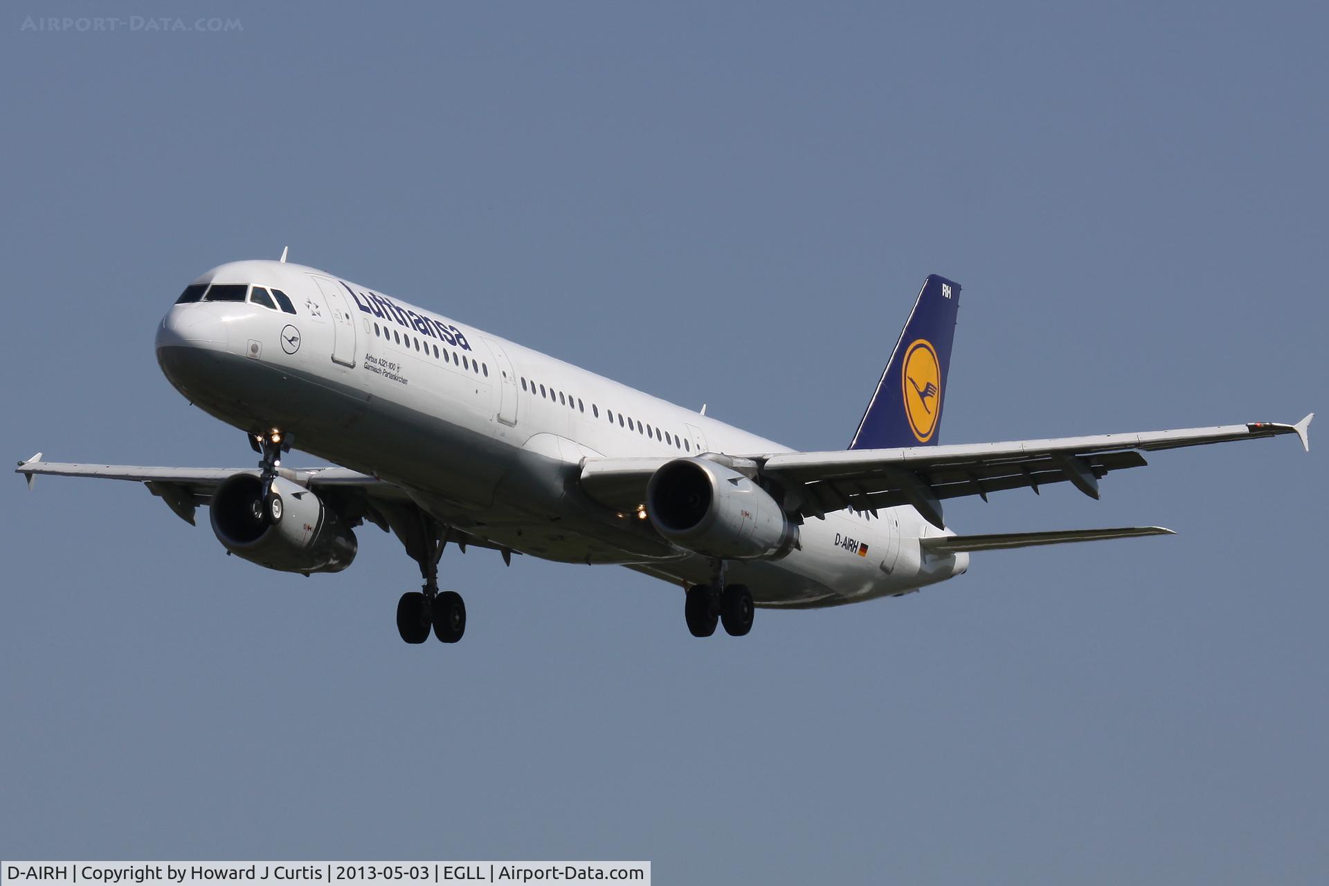 D-AIRH, 1993 Airbus A321-131 C/N 0412, Lufthansa, on approach to runway 27L.