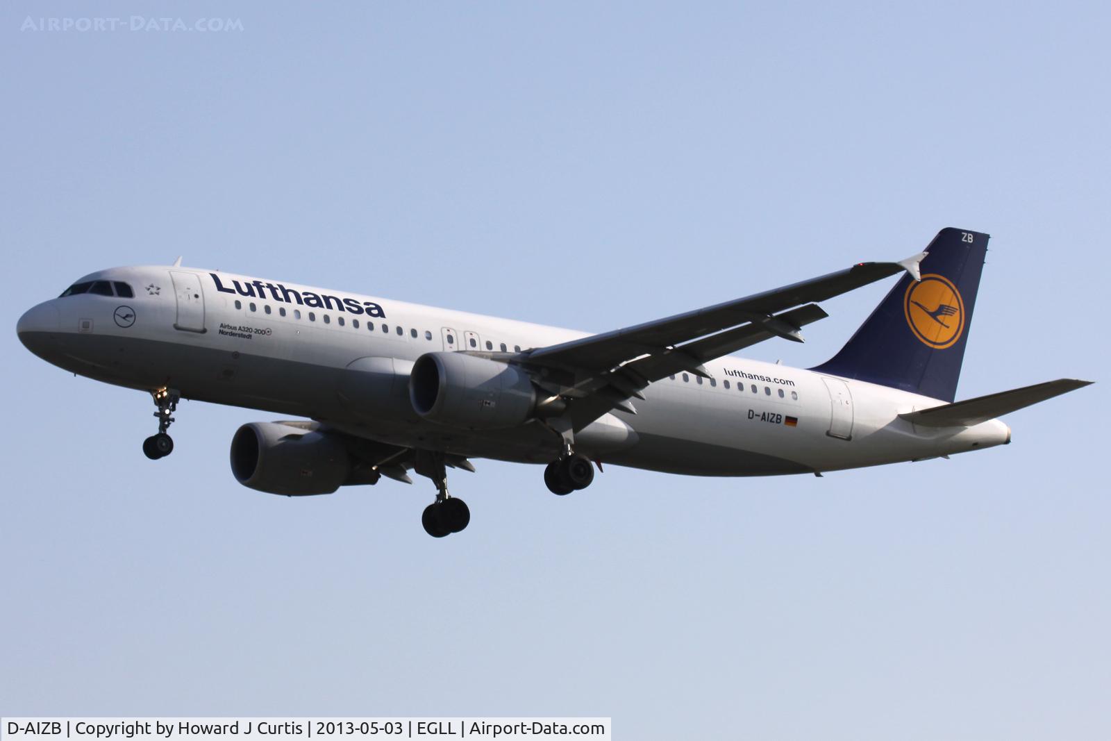 D-AIZB, 2009 Airbus A320-214 C/N 4120, Lufthansa, on approach to runway 27L.