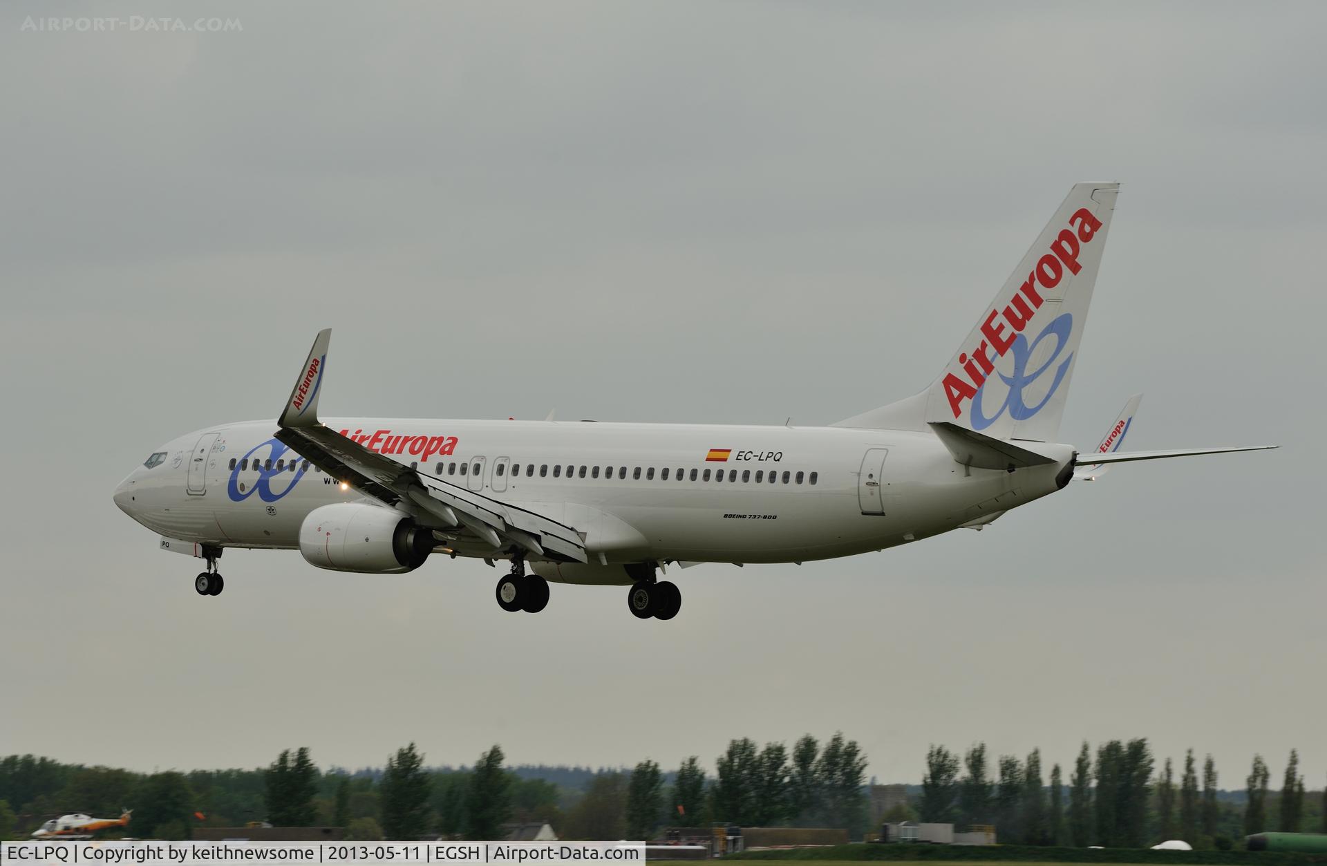 EC-LPQ, 2012 Boeing 737-85P C/N 35496, Landing onto runway 27.