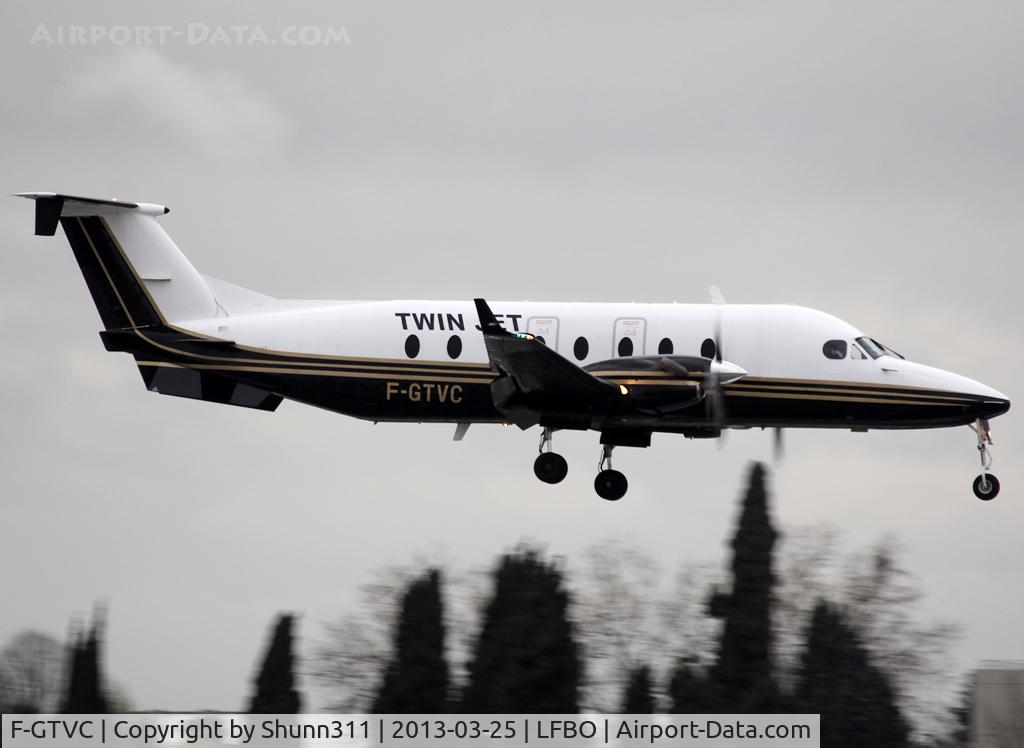 F-GTVC, 1998 Beech 1900D C/N UE-349, Landing rwy 32R
