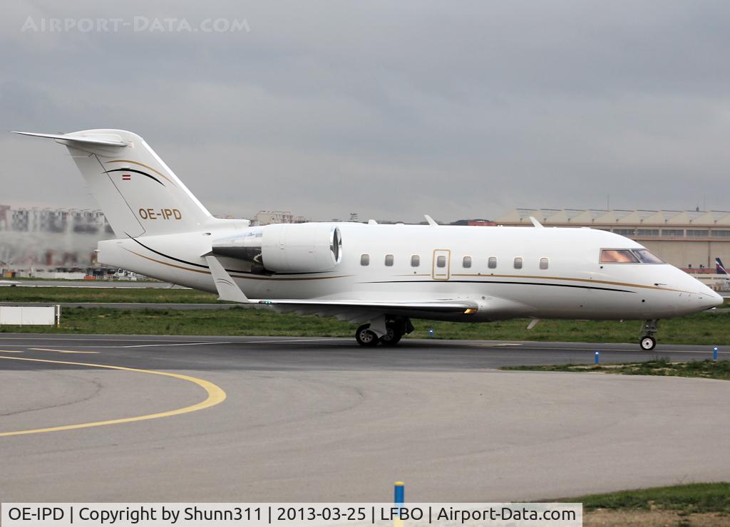 OE-IPD, 2005 Bombardier Challenger 604 (CL-600-2B16) C/N 5608, Taxiing to the General Aviation area...