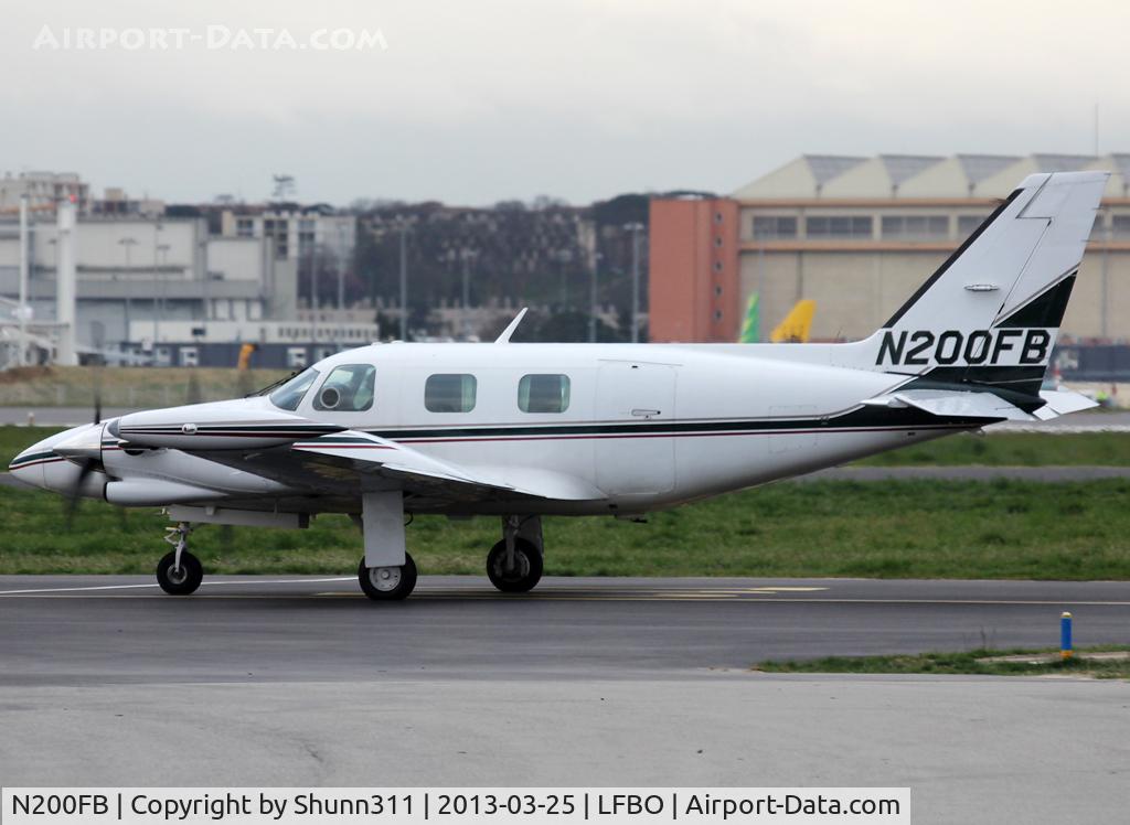 N200FB, 1979 Piper PA-31T1 Cheyenne 1 C/N 31T-7904037, Taxiing holding point rwy 32R for departure...