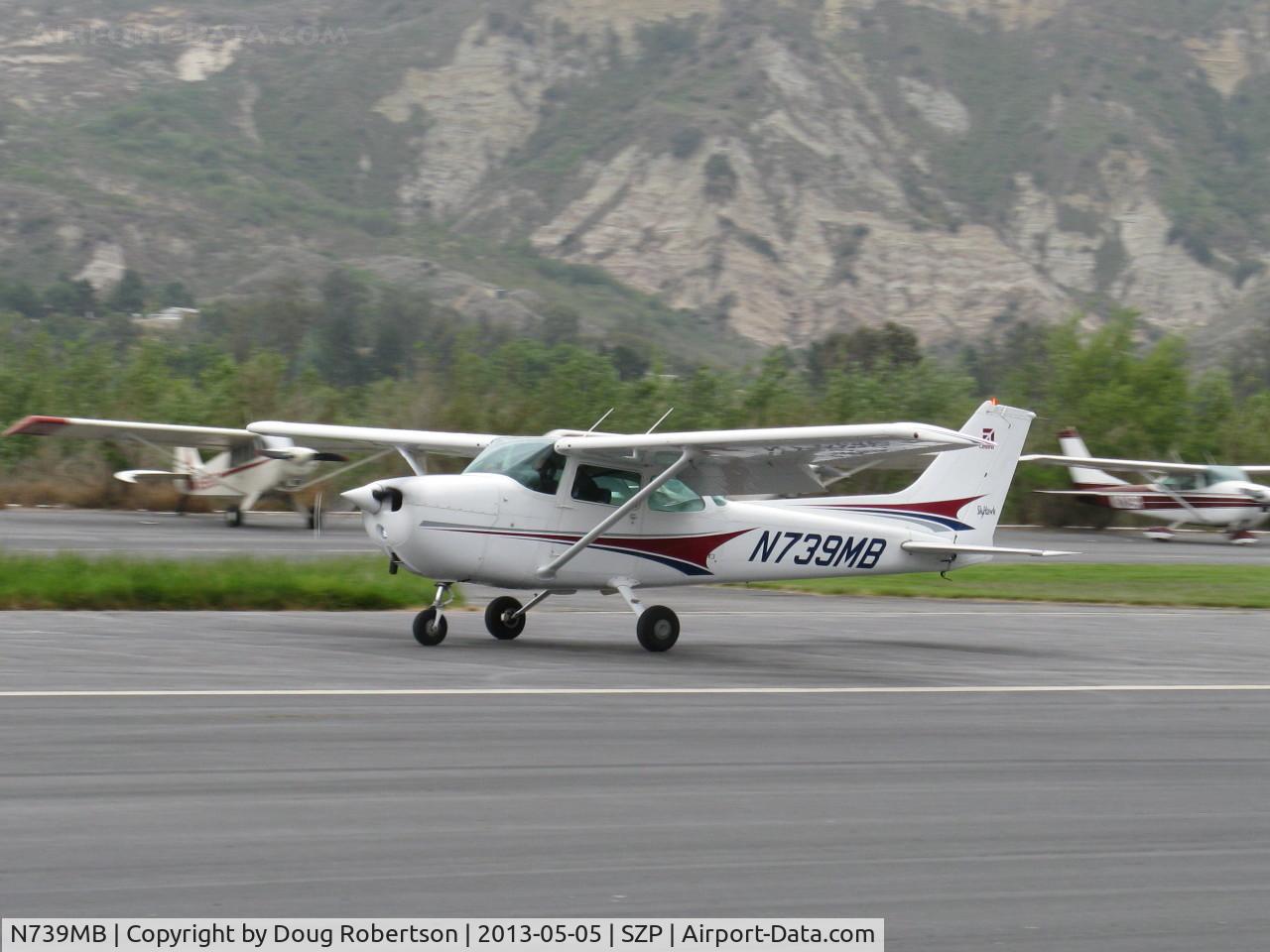 N739MB, 1978 Cessna 172N C/N 17270641, 1978 Cessna 172N SKYHAWK, Lycoming O-320-H2AD 160 Hp, landing roll Rwy 04