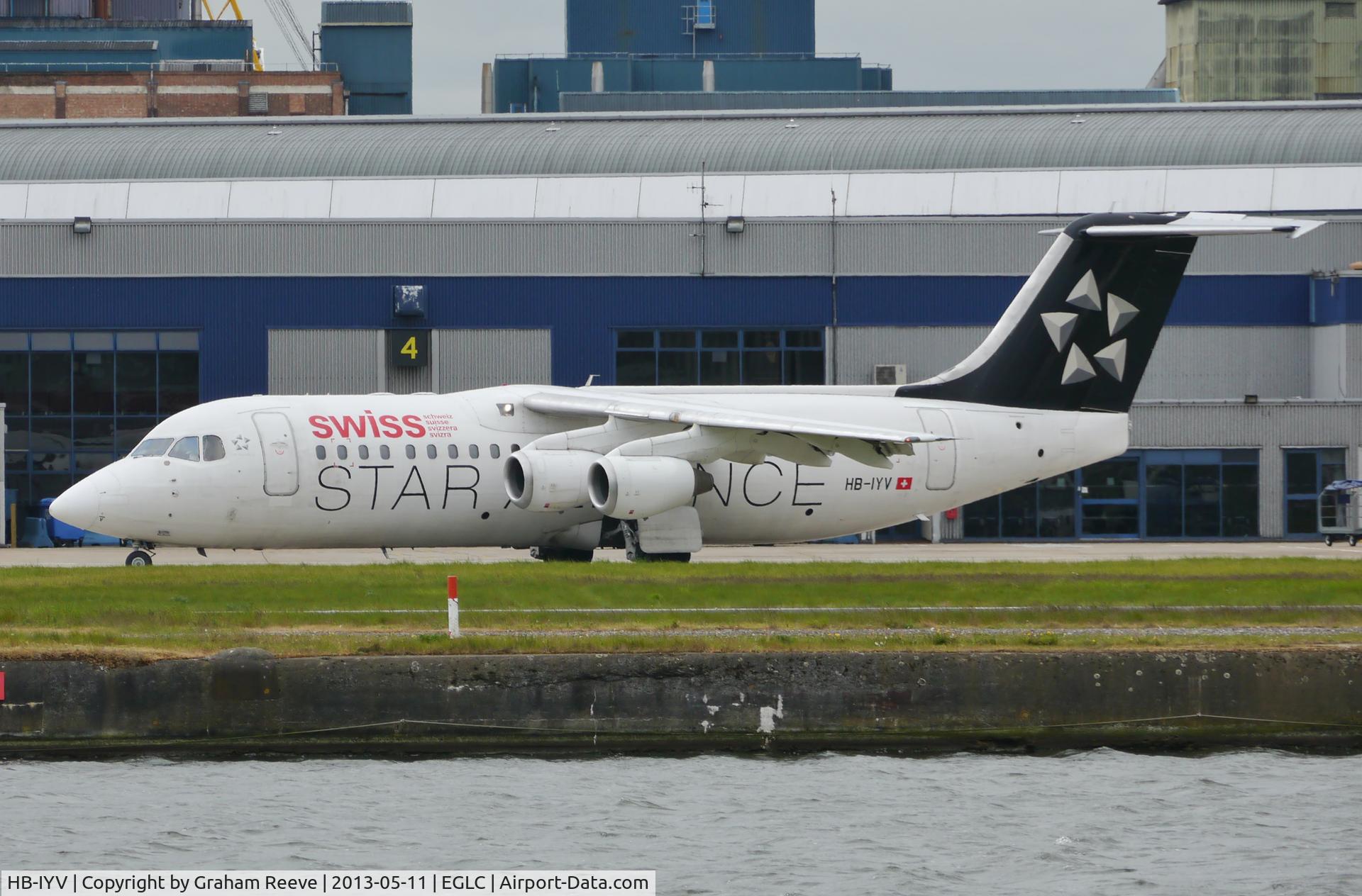 HB-IYV, 2000 British Aerospace Avro 146-RJ100 C/N E3377, About to depart.