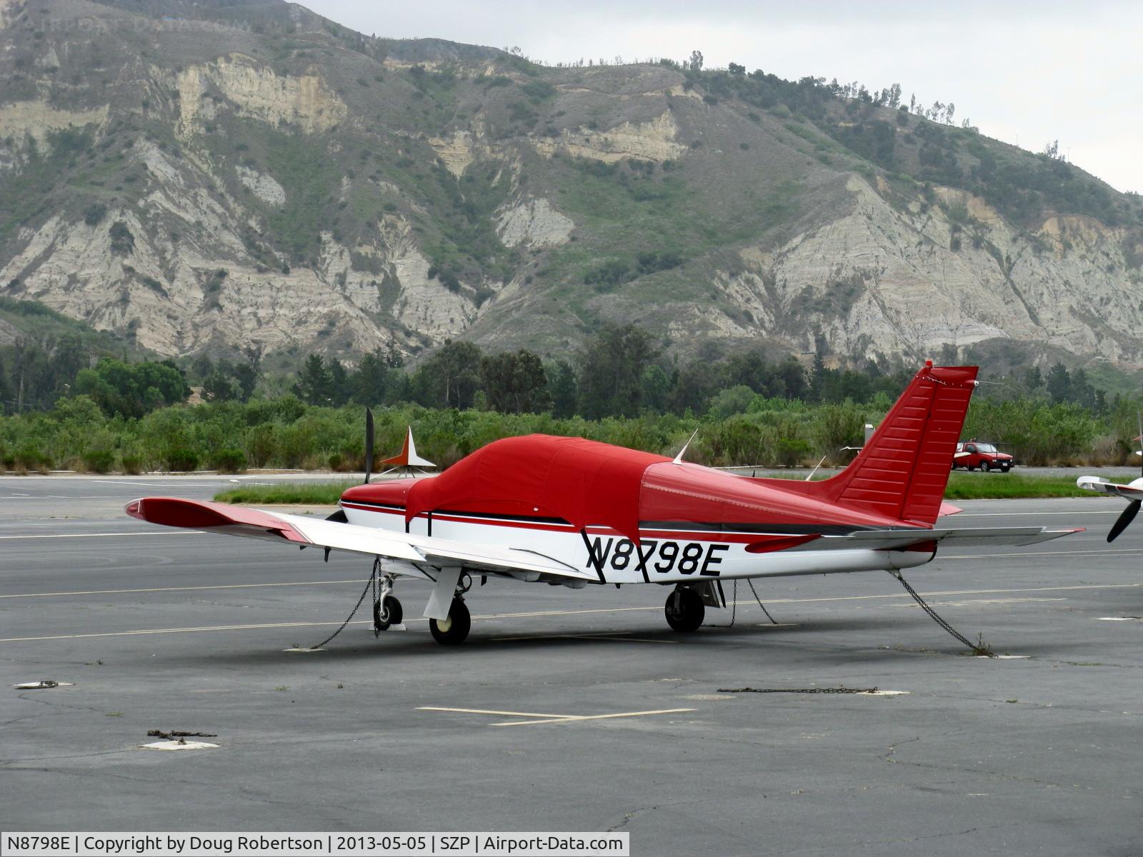N8798E, 1976 Piper PA-28R-200 Cherokee Arrow II C/N 28R-7635215, 1976 Piper PA-28R-200 ARROW II, Lycoming O&VO-360 200 Hp, on the transient ramp