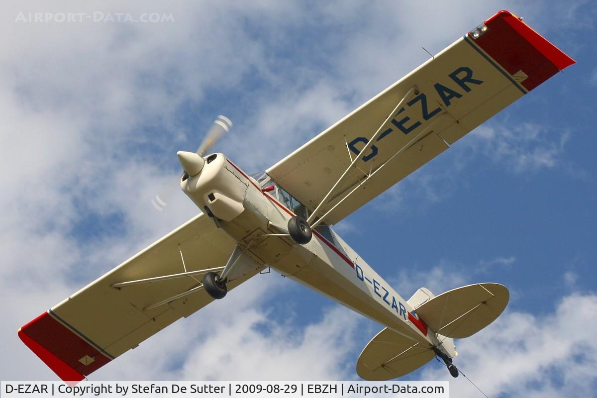 D-EZAR, Christen A-1 Husky C/N 1235, On take-off towing a glider.