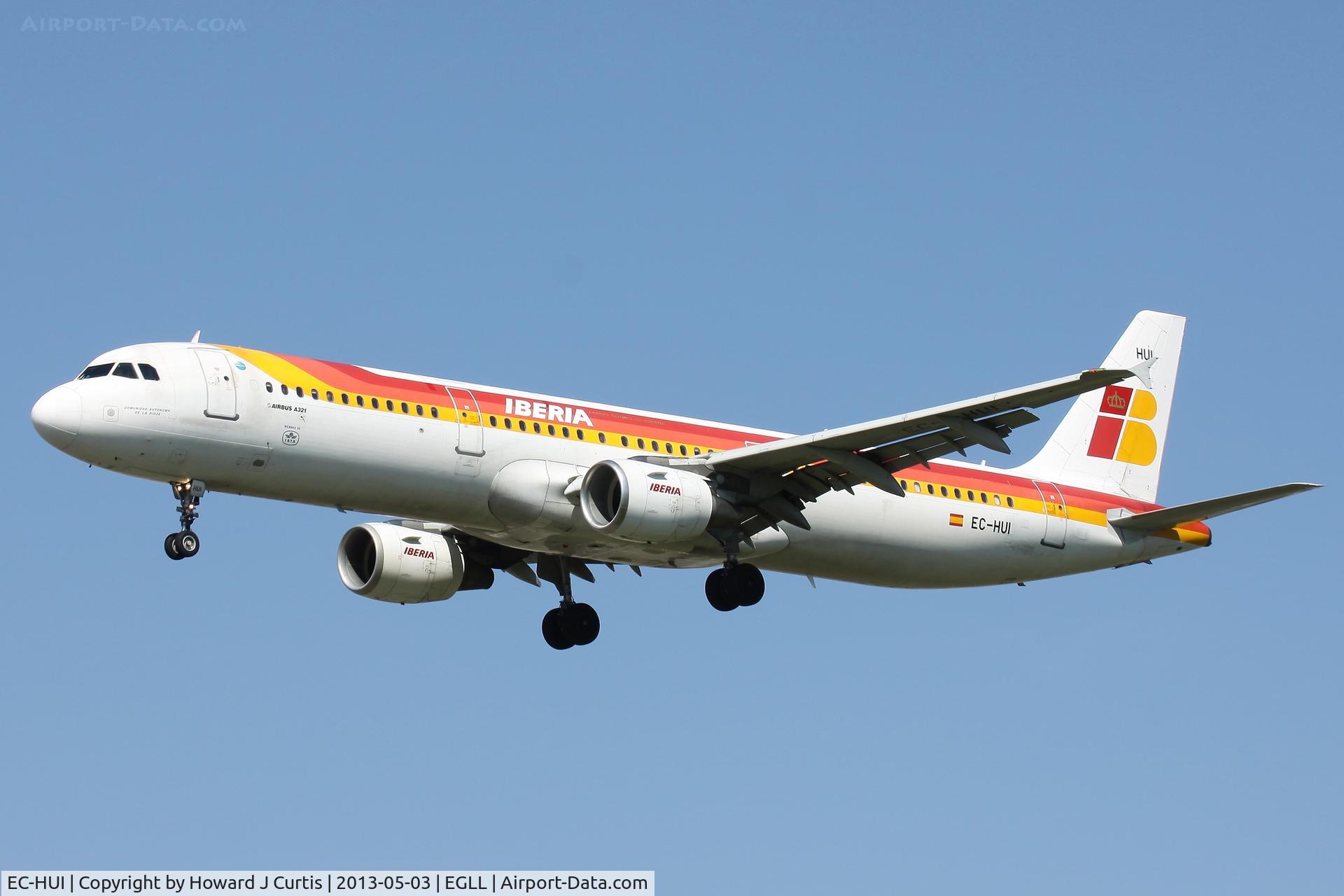 EC-HUI, 1999 Airbus A321-211 C/N 1027, 'Comunidad Autonoma de la Rioja'. Iberia, on finals for runway 27L.