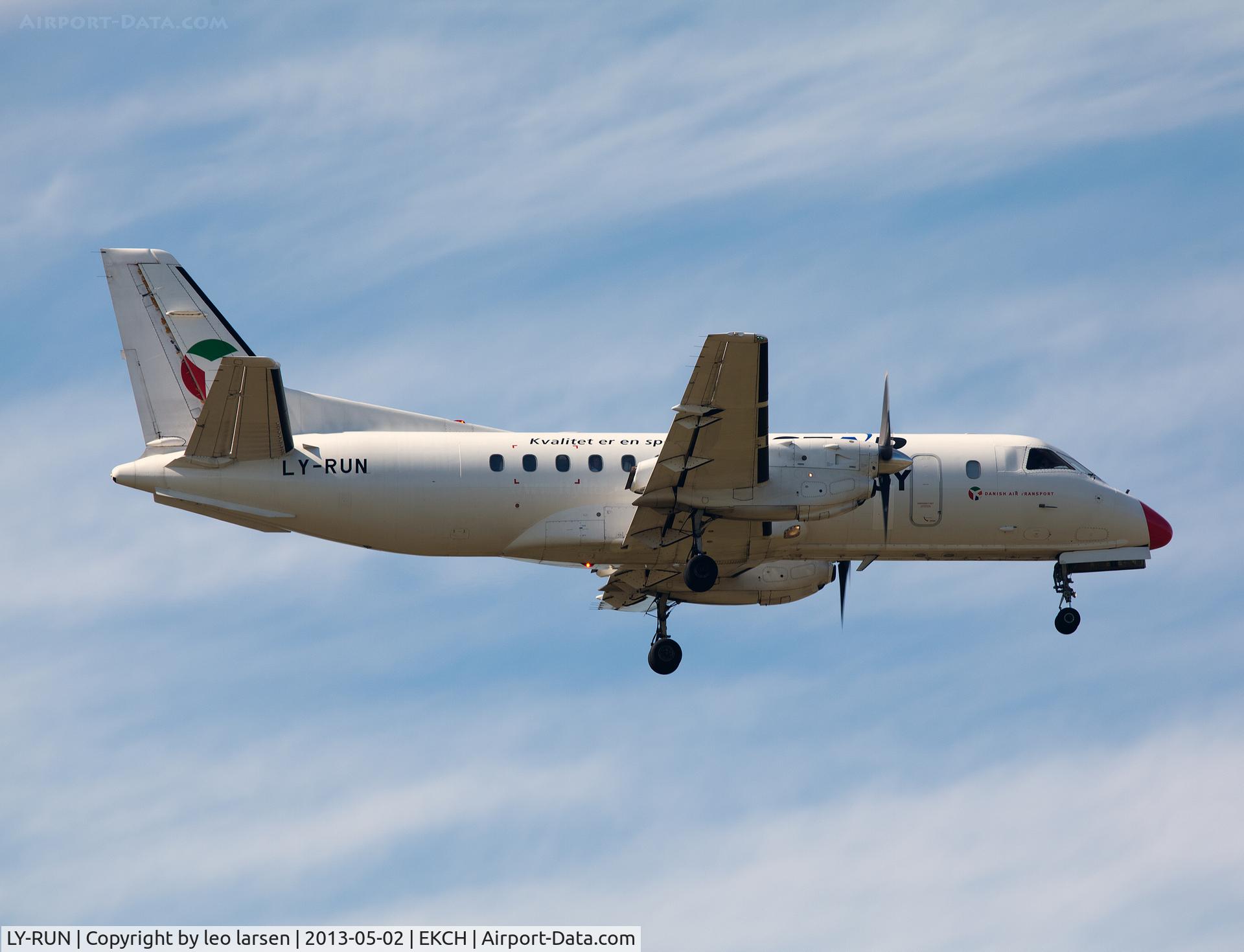 LY-RUN, 1987 Saab SF340A C/N 340A-086, Approach to R-04L Copenhagen Kastrup 2.5.13