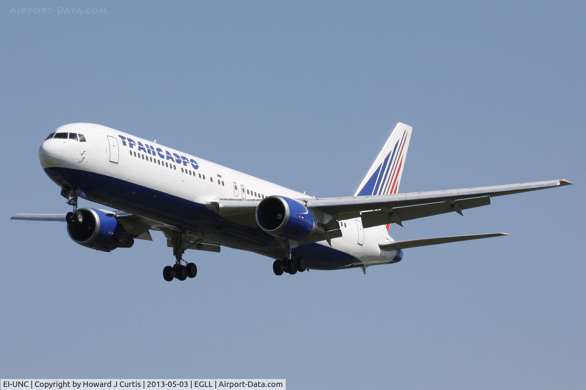 EI-UNC, 2000 Boeing 767-319 C/N 29388, Transaero, on finals for runway 27L.