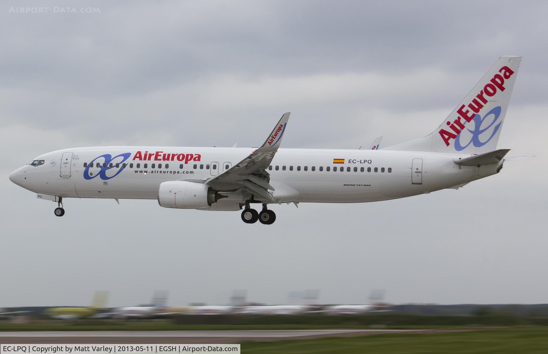 EC-LPQ, 2012 Boeing 737-85P C/N 35496, Arriving at NWI...