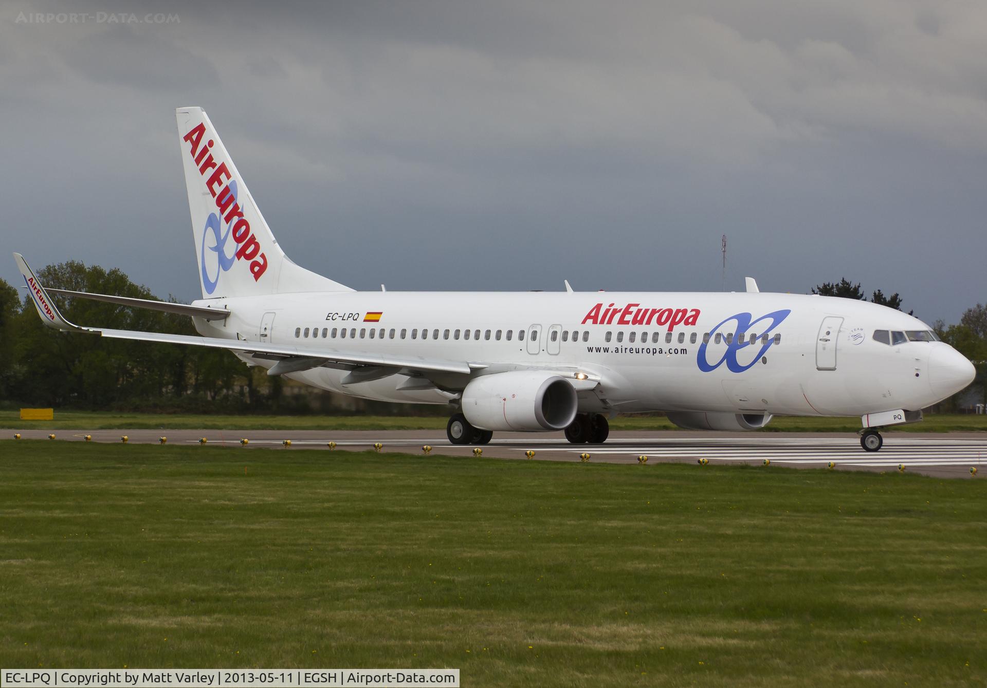EC-LPQ, 2012 Boeing 737-85P C/N 35496, Departing moments before a heavy shower...