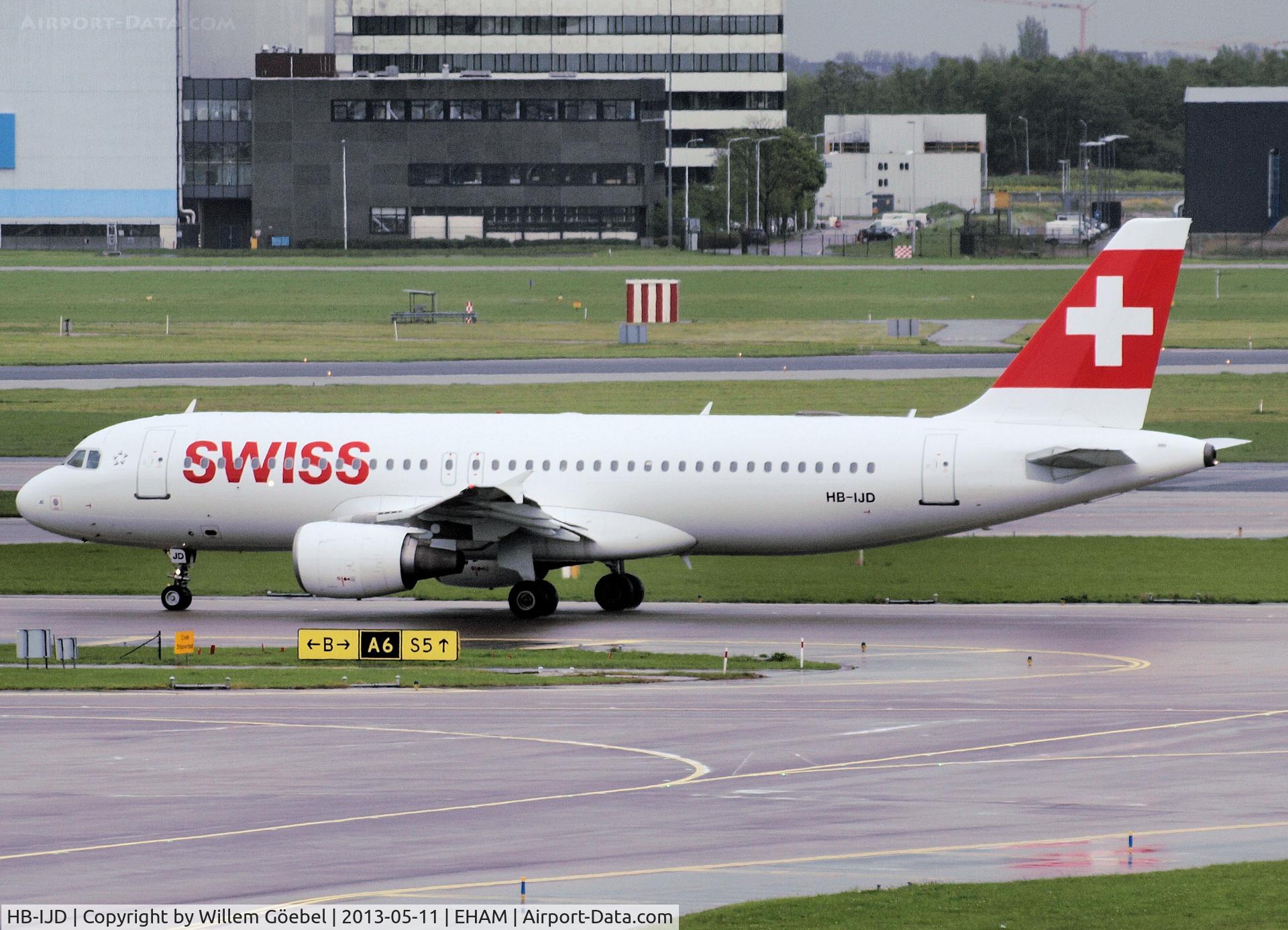 HB-IJD, 1995 Airbus A320-214 C/N 553, Taxi to runway L18 of Schiphol Airport