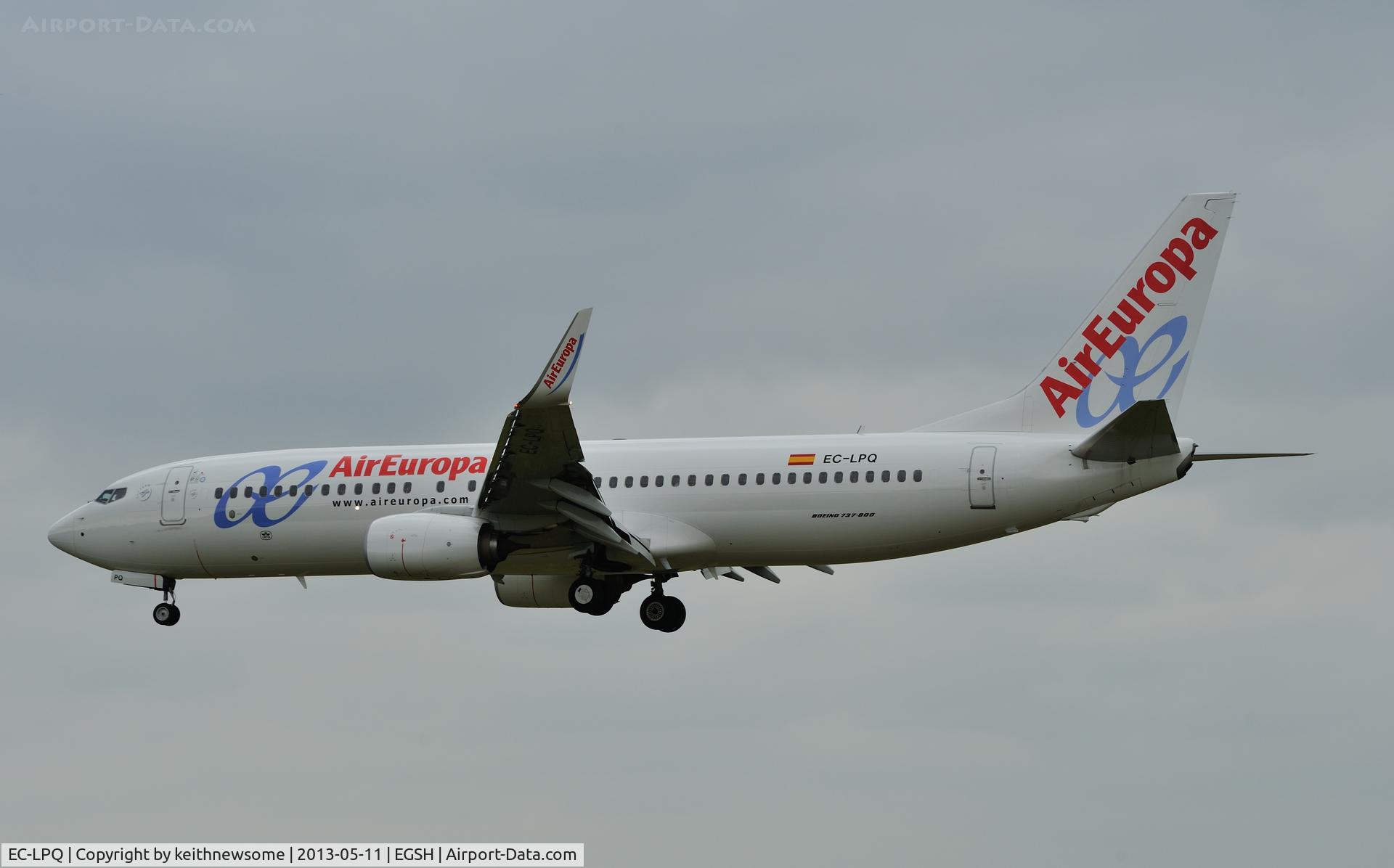 EC-LPQ, 2012 Boeing 737-85P C/N 35496, Landing onto runway 27.
