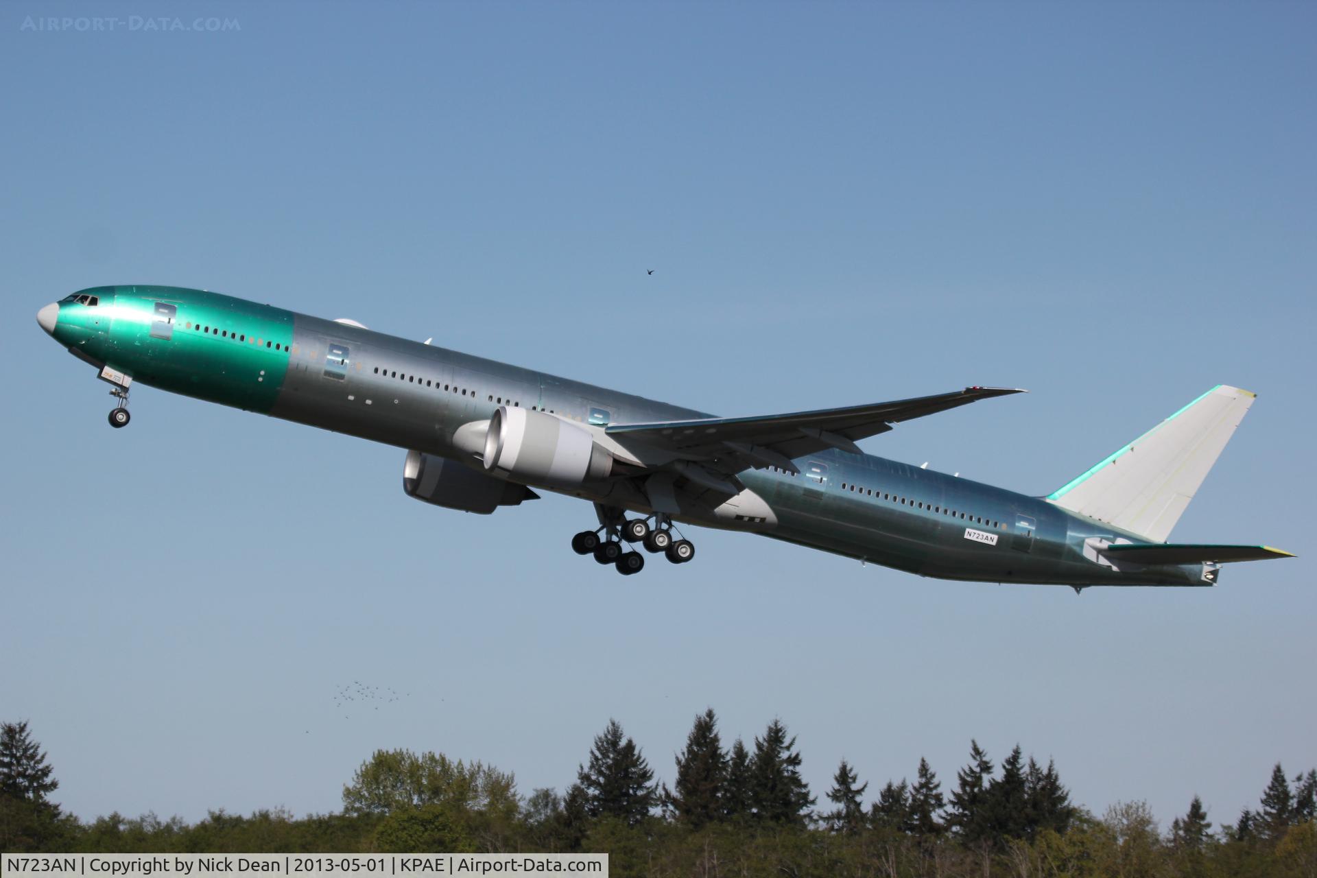 N723AN, 2013 Boeing 777-323/ER C/N 33125, KPAE/PAE
