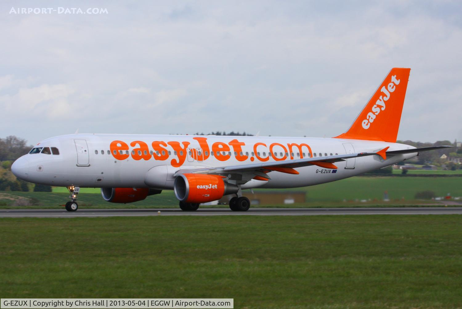 G-EZUX, 2012 Airbus A320-214 C/N 5138, easyJet