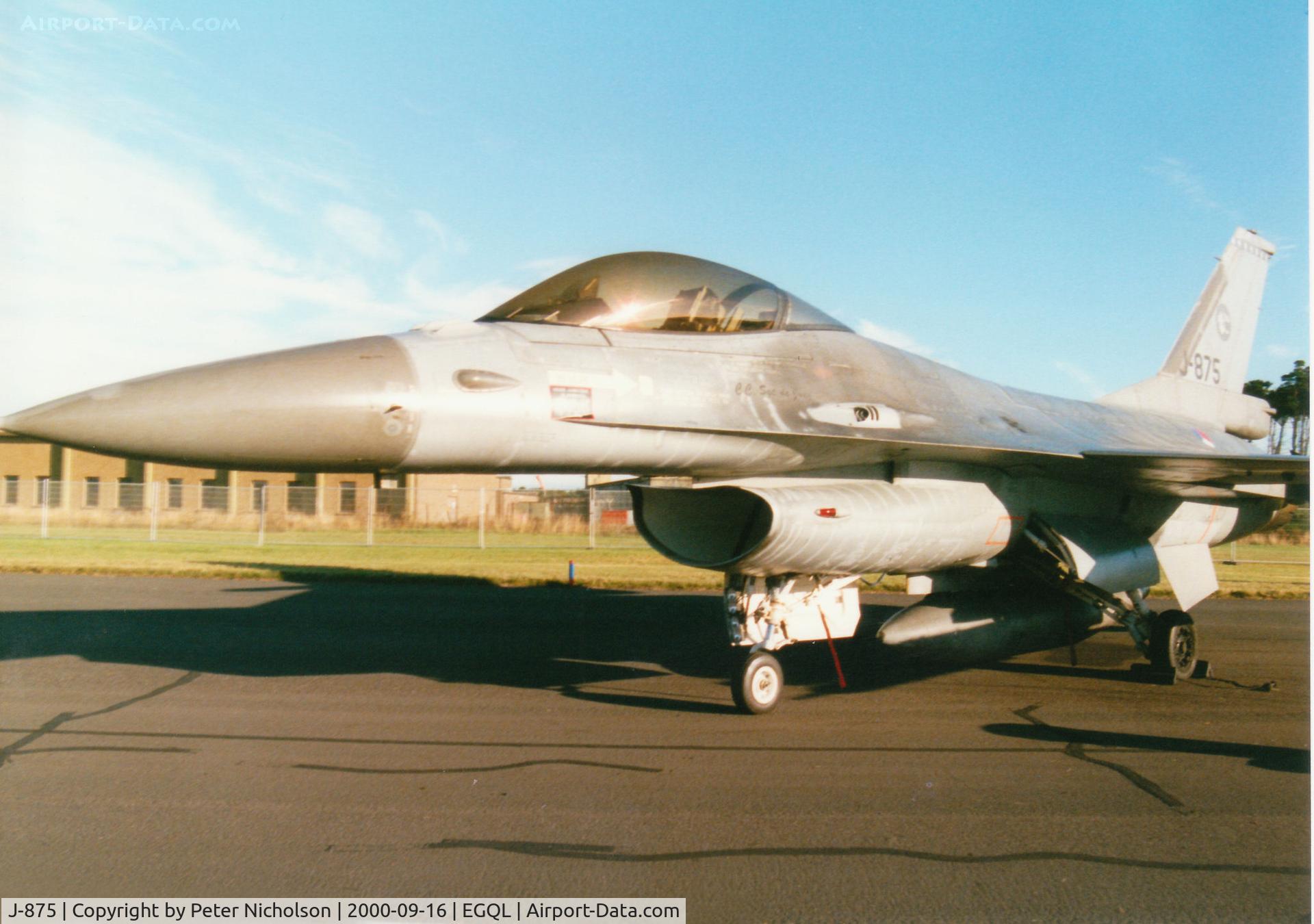 J-875, Fokker F-16A Fighting Falcon C/N 6D-92, F-16A Fighting Falcon, callsign Tiger 81, of 313 Squadron Royal Netherlands Air Force on display at the 2000 RAF Leuchars Airshow.