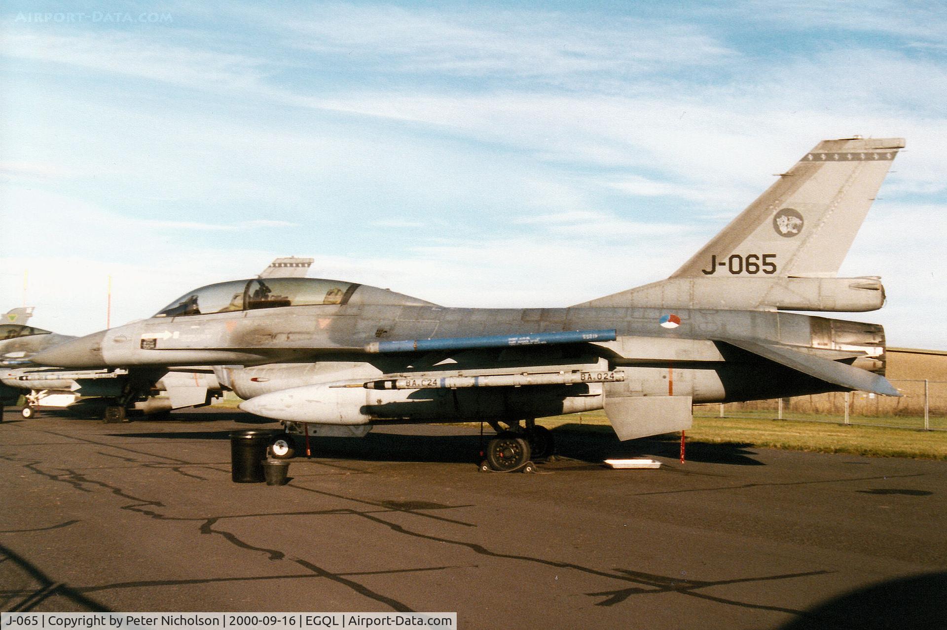 J-065, 1986 General Dynamics F-16BM Fighting Falcon C/N 6E-34, F-16BM Fighting Falcon, callsign Tiger 82, of 313 Squadron Royal Netherlands Air Force on display at the 2000 RAF Leuchars Airshow.