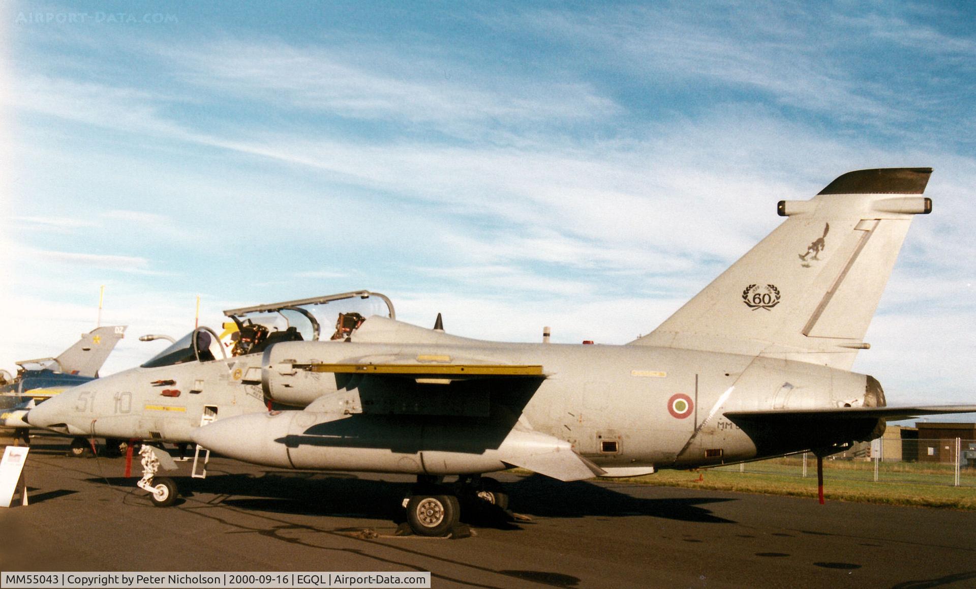 MM55043, AMX International AMX-T C/N IT018, AMX-T of 51 Stormo Italian Air Force on display at the 2000 RAF Leuchars Airshow.