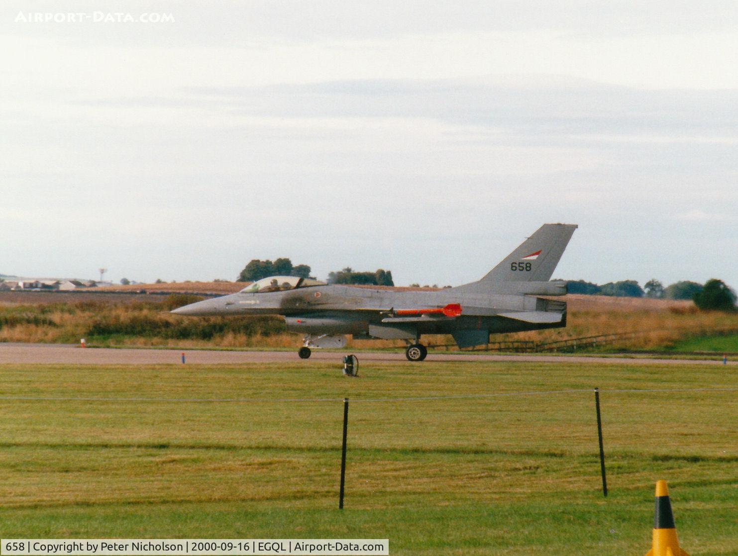 658, General Dynamics F-16AM Fighting Falcon C/N 6K-30, F-16A Fighting Falcon of 334 Skv Royal Norwegian Air Force in action at the 2000 RAF Leuchars Airshow.