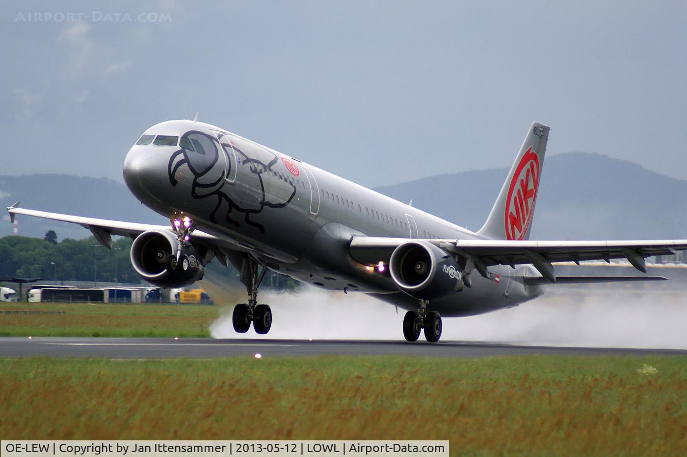 OE-LEW, 2011 Airbus A321-211 C/N 4611, oe-lew @ lowl