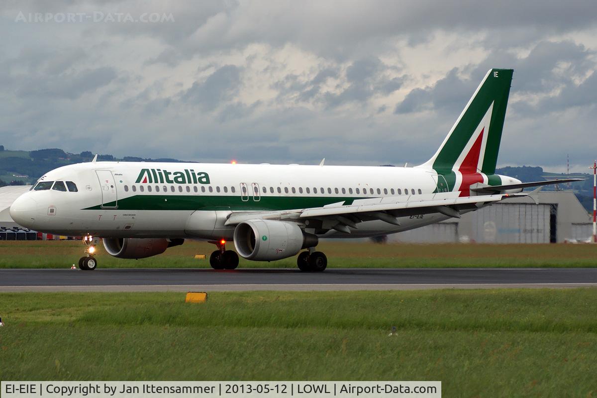 EI-EIE, 2010 Airbus A320-216 C/N 4536, ei-eie @ lowl