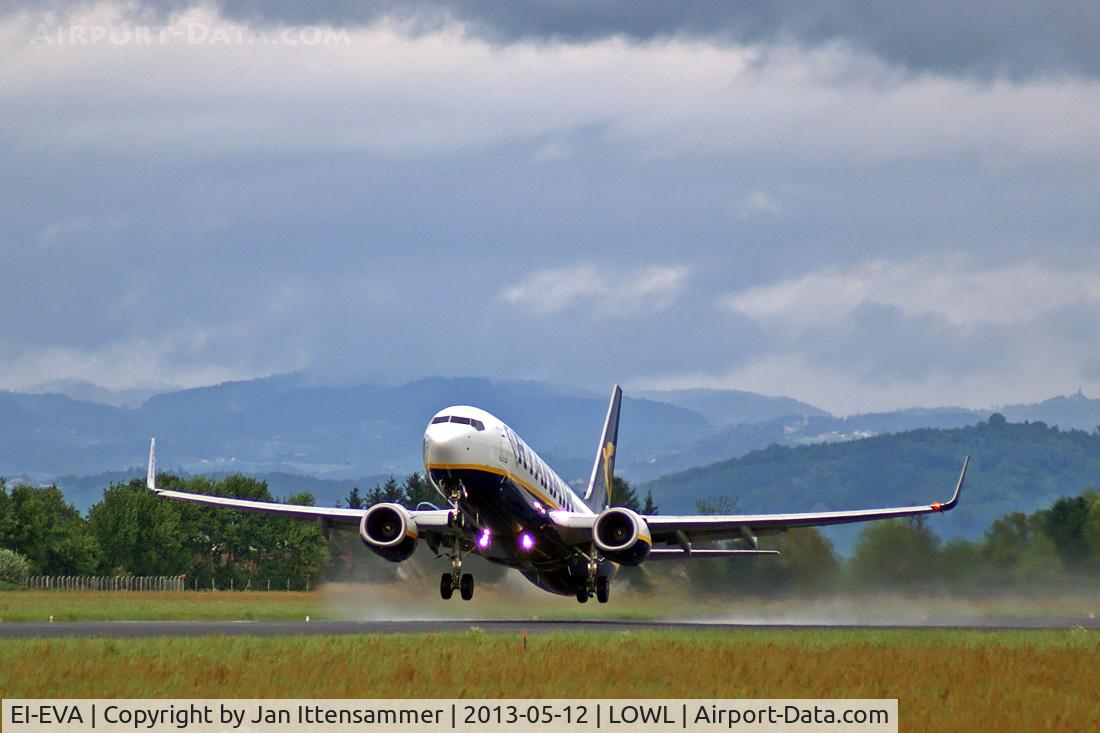EI-EVA, 2011 Boeing 737-8AS C/N 40288, ei-eva @ lowl