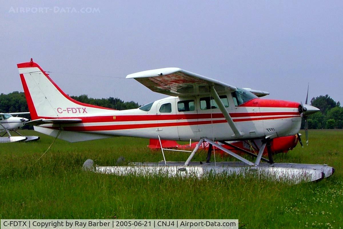 C-FDTX, 1966 Cessna U206A Super Skywagon C/N U206A 0497, Cessna U.206A Super Skywagon [U206-0497] Orillia~C 21/06/2005