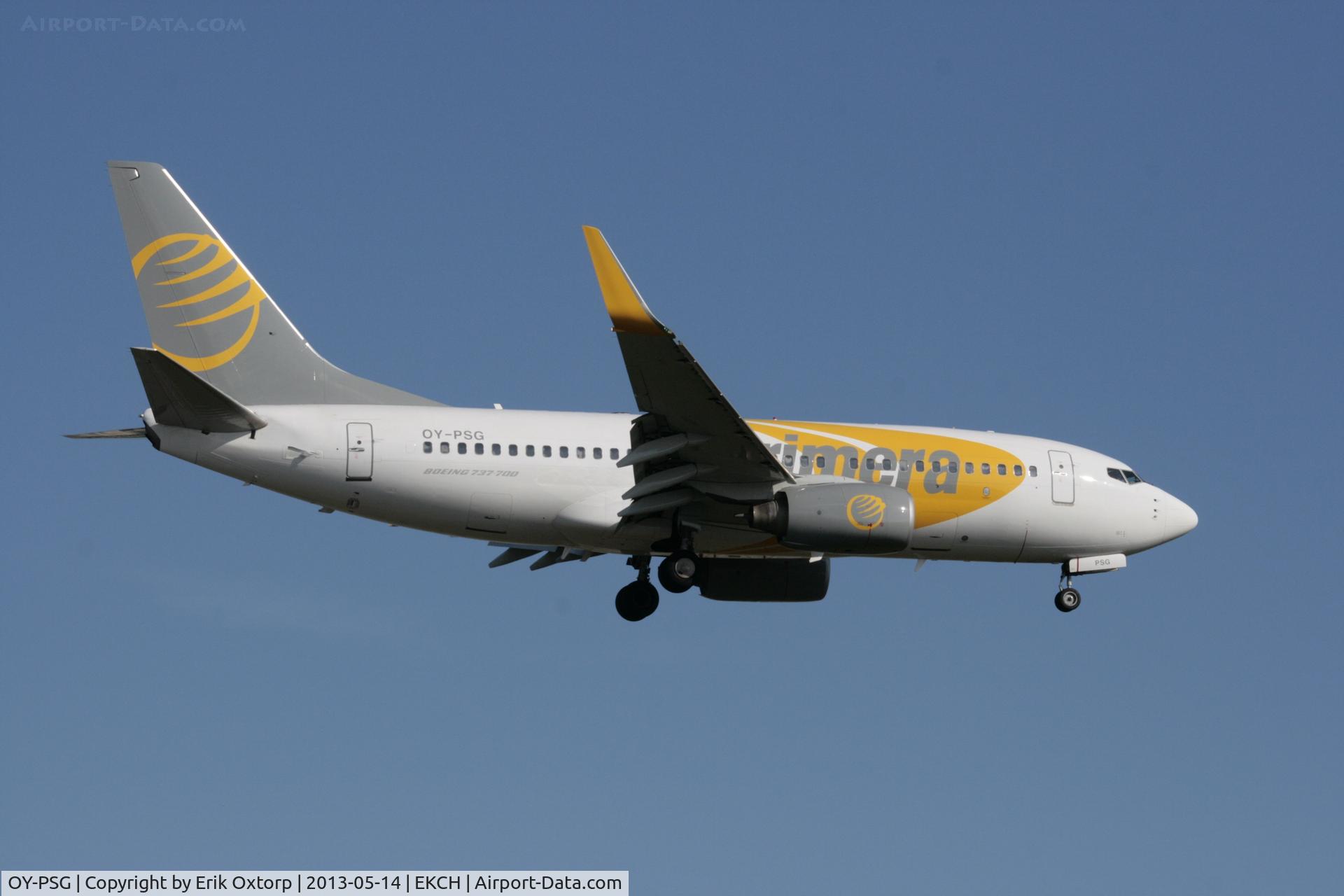 OY-PSG, 2001 Boeing 737-7BX C/N 30743, Landing rw 22L