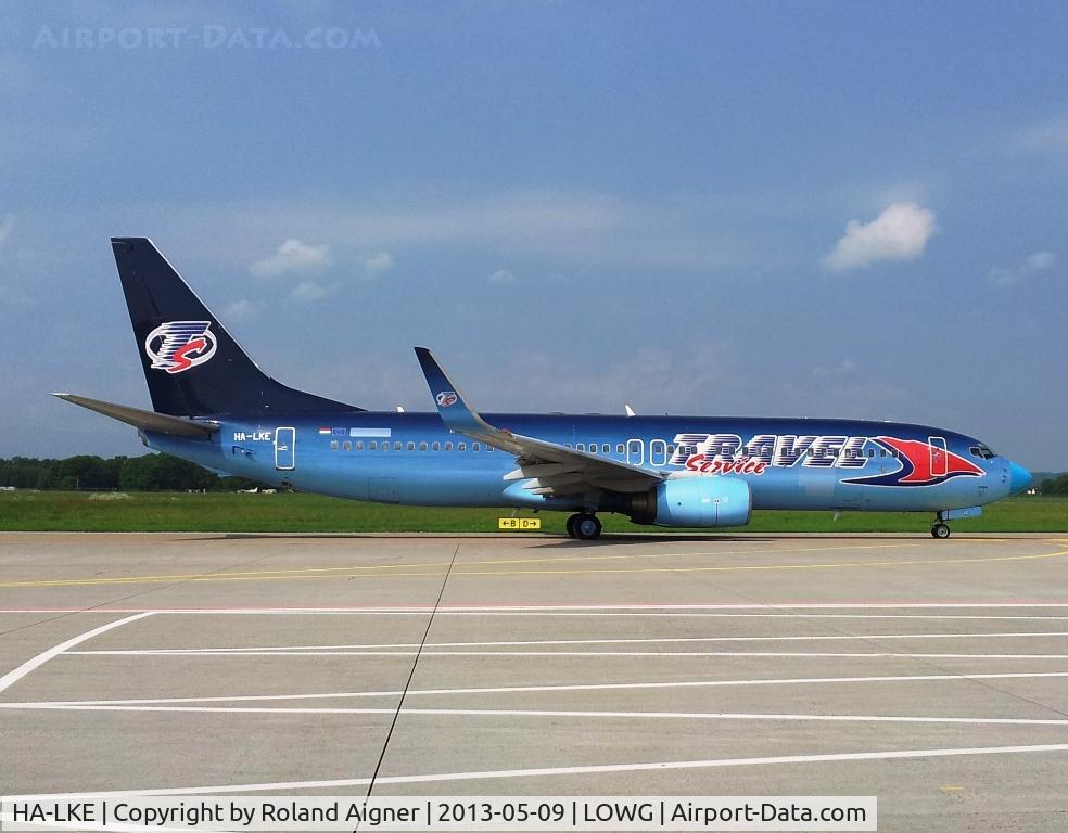 HA-LKE, 2001 Boeing 737-86Q C/N 30278, Travel to Paris