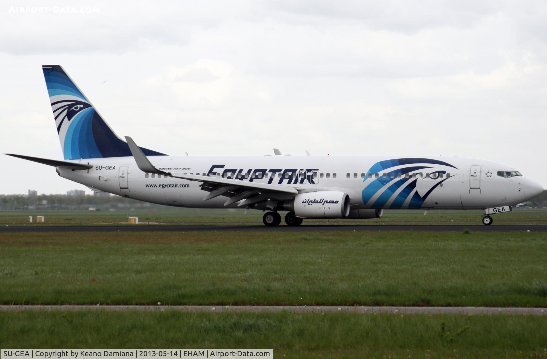 SU-GEA, 2010 Boeing 737-866 C/N 40760, Polderbaan Arrival
