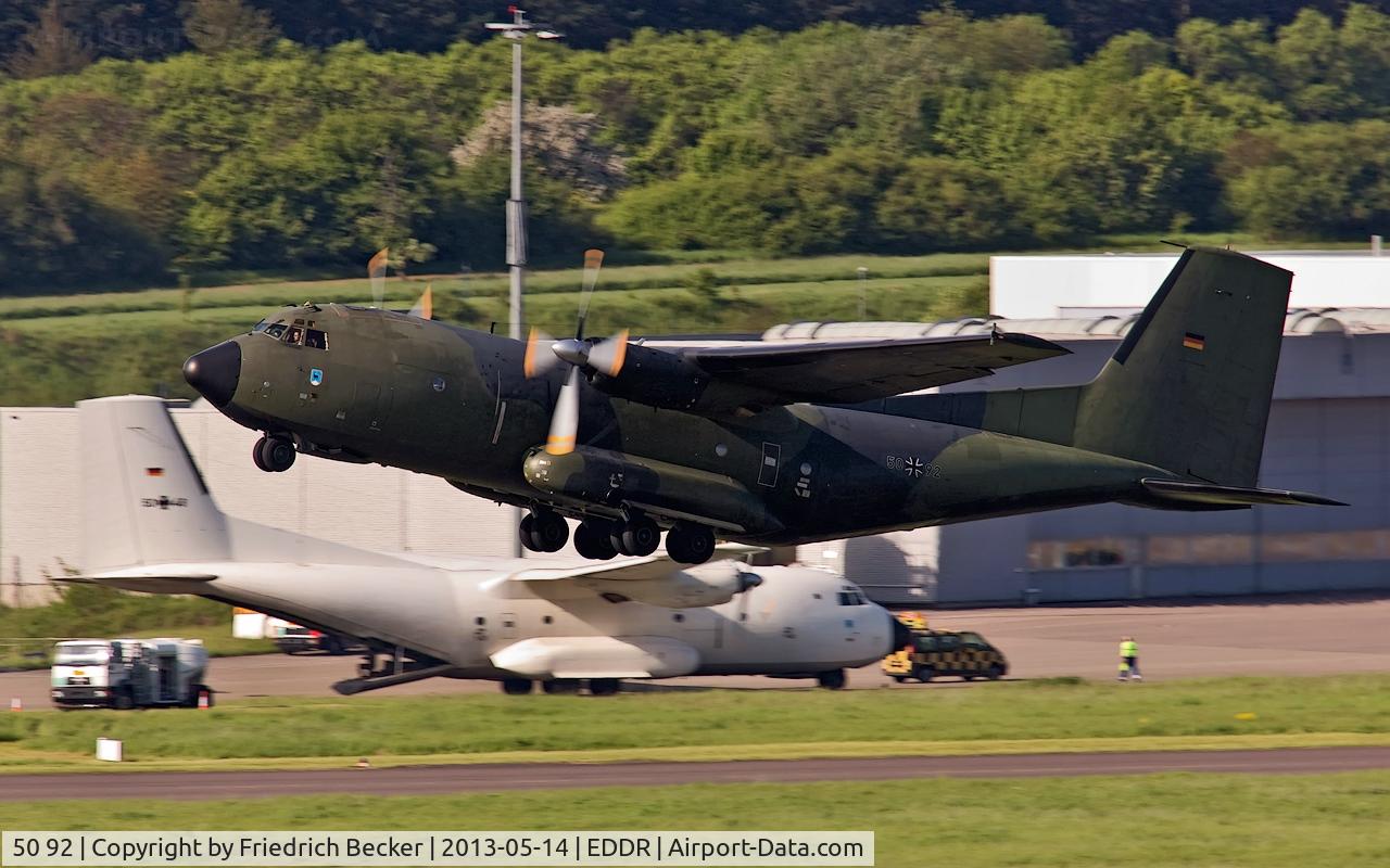 50 92, Transall C-160D C/N D129, departure to drop paratroops at Saarlouis Düren