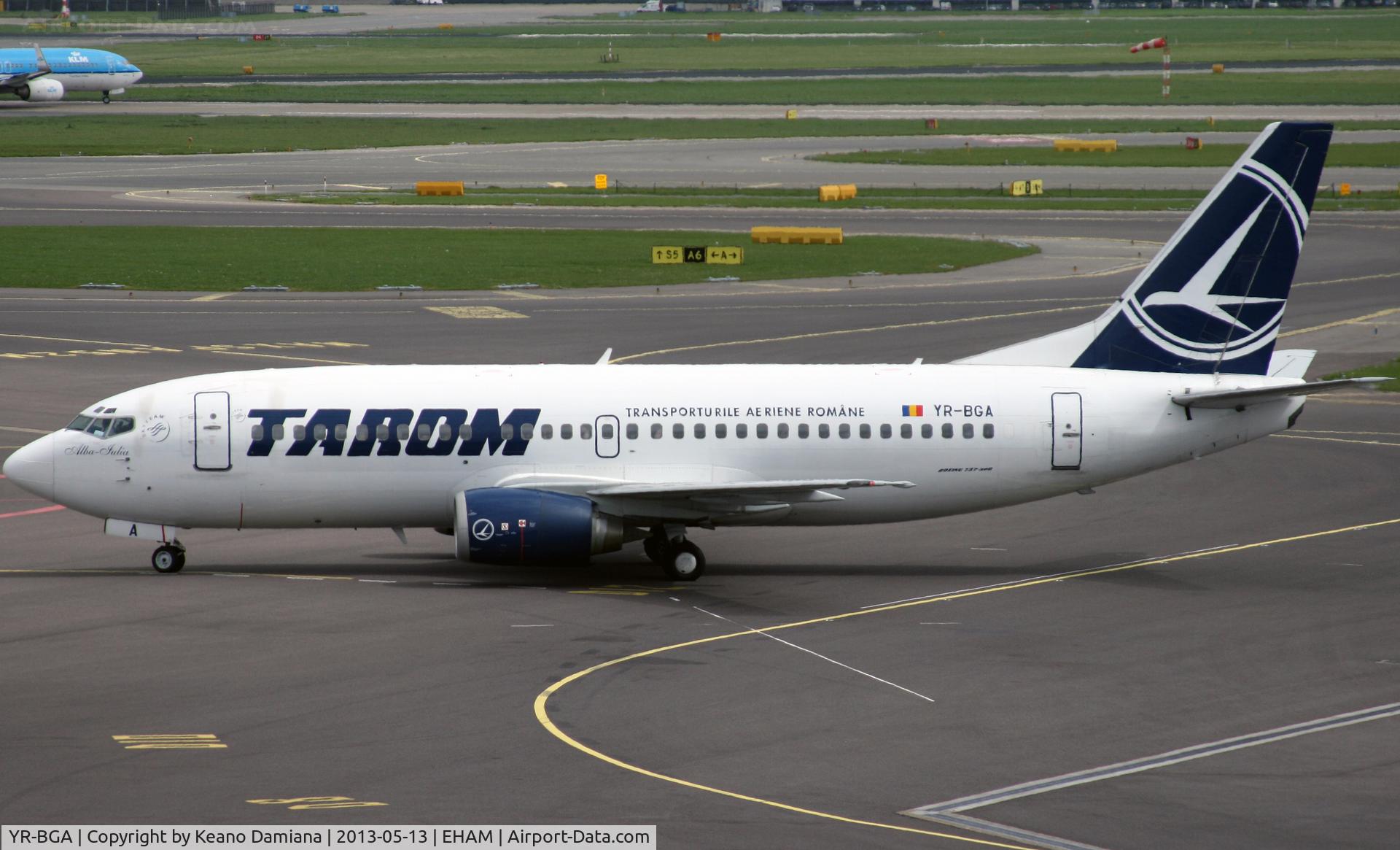 YR-BGA, 1993 Boeing 737-38J C/N 27179, Taxiing to the gate