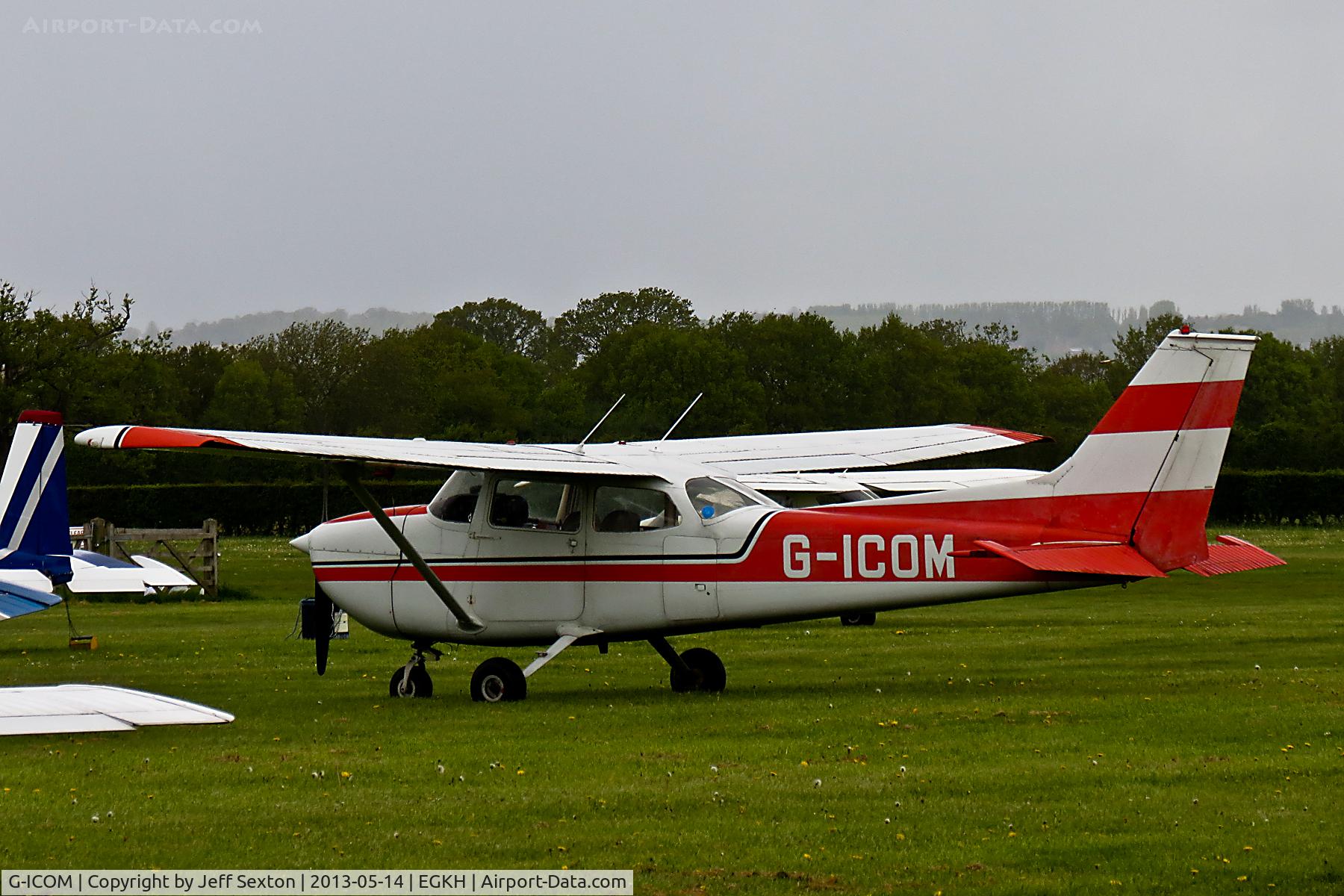 G-ICOM, 1974 Reims F172M Skyhawk Skyhawk C/N 1212, Parked at Headcorn