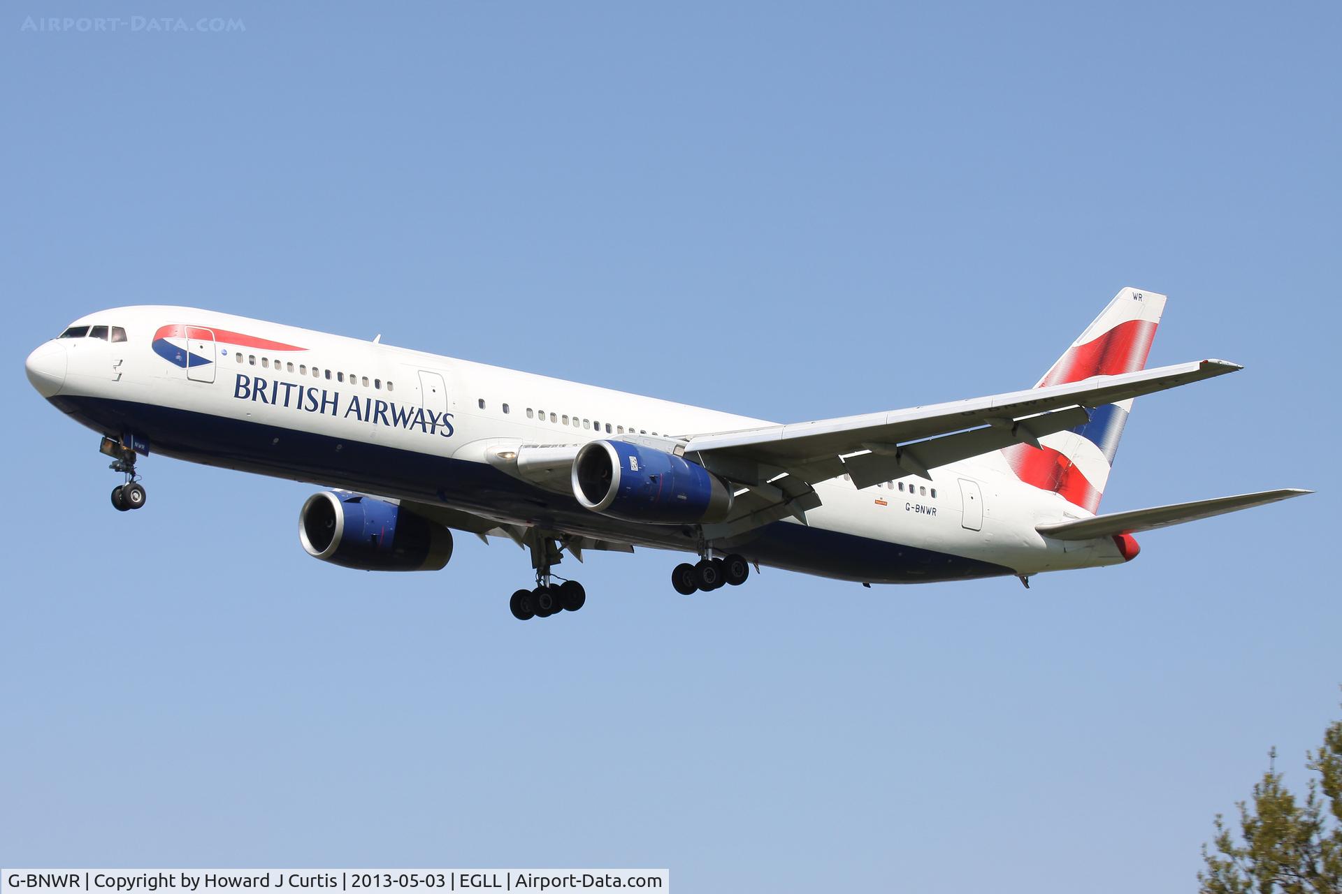 G-BNWR, 1992 Boeing 767-336 C/N 25732, British Airways, on finals for runway 27L.