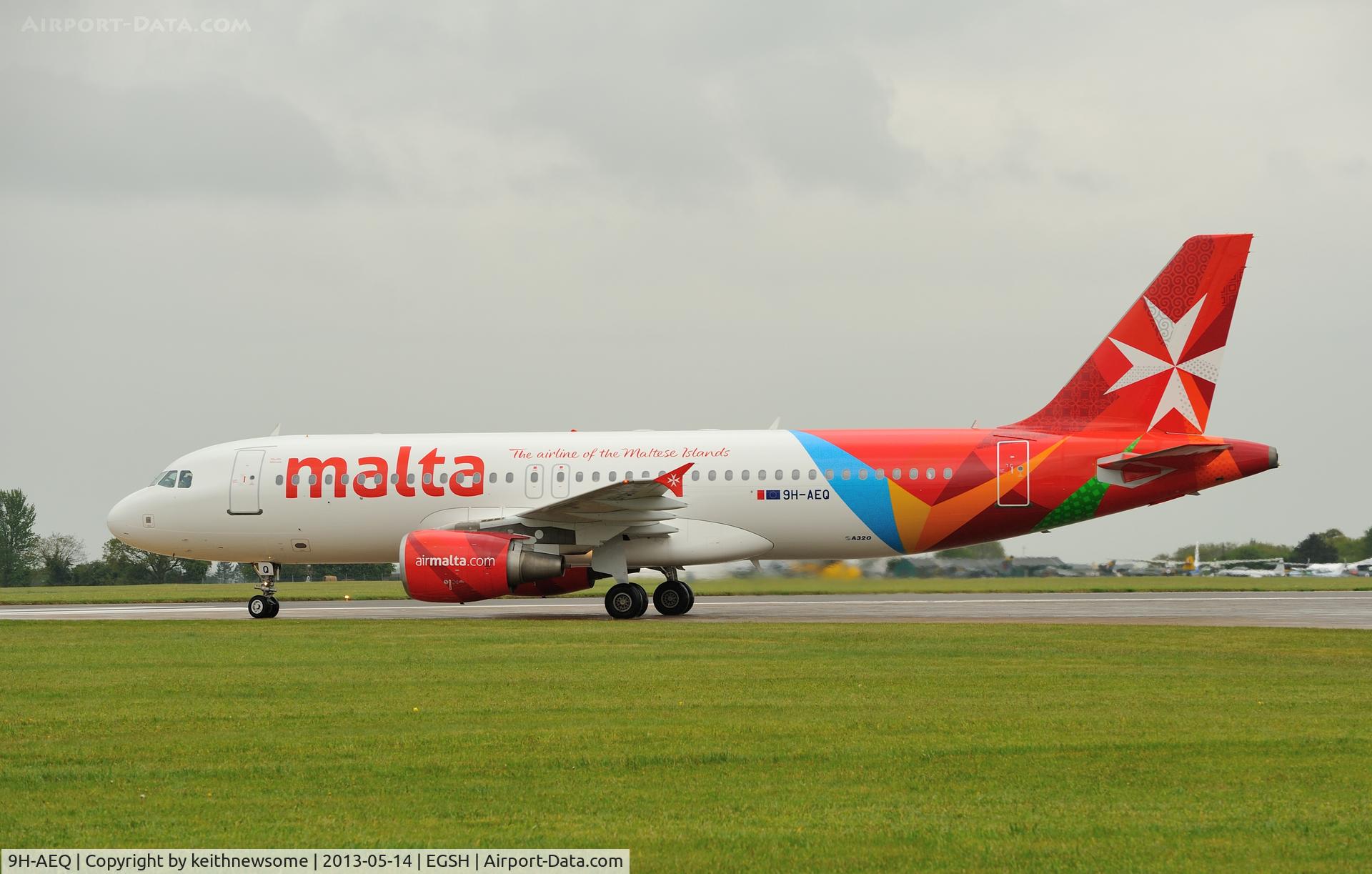 9H-AEQ, 2007 Airbus A320-214 C/N 3068, Turning at 09 !