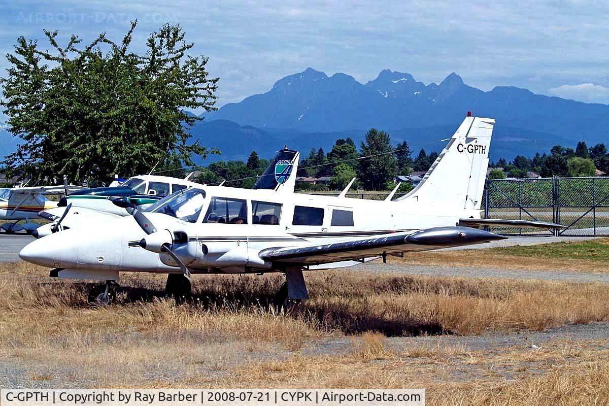 C-GPTH, 1972 Piper PA-34-200 C/N 34-7250086, Piper PA-34-200 Seneca [34-7250086] Pitt Meadows~C 21/07/2008