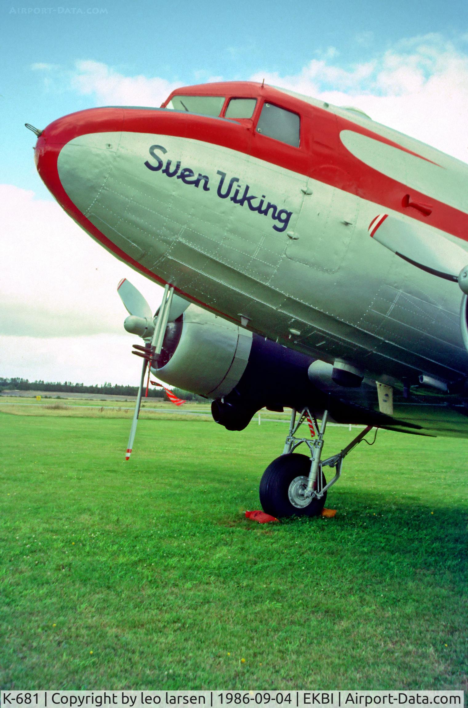 K-681, 1943 Douglas C-47A Dakota C/N 9664, Billund Denmark 4.9.86