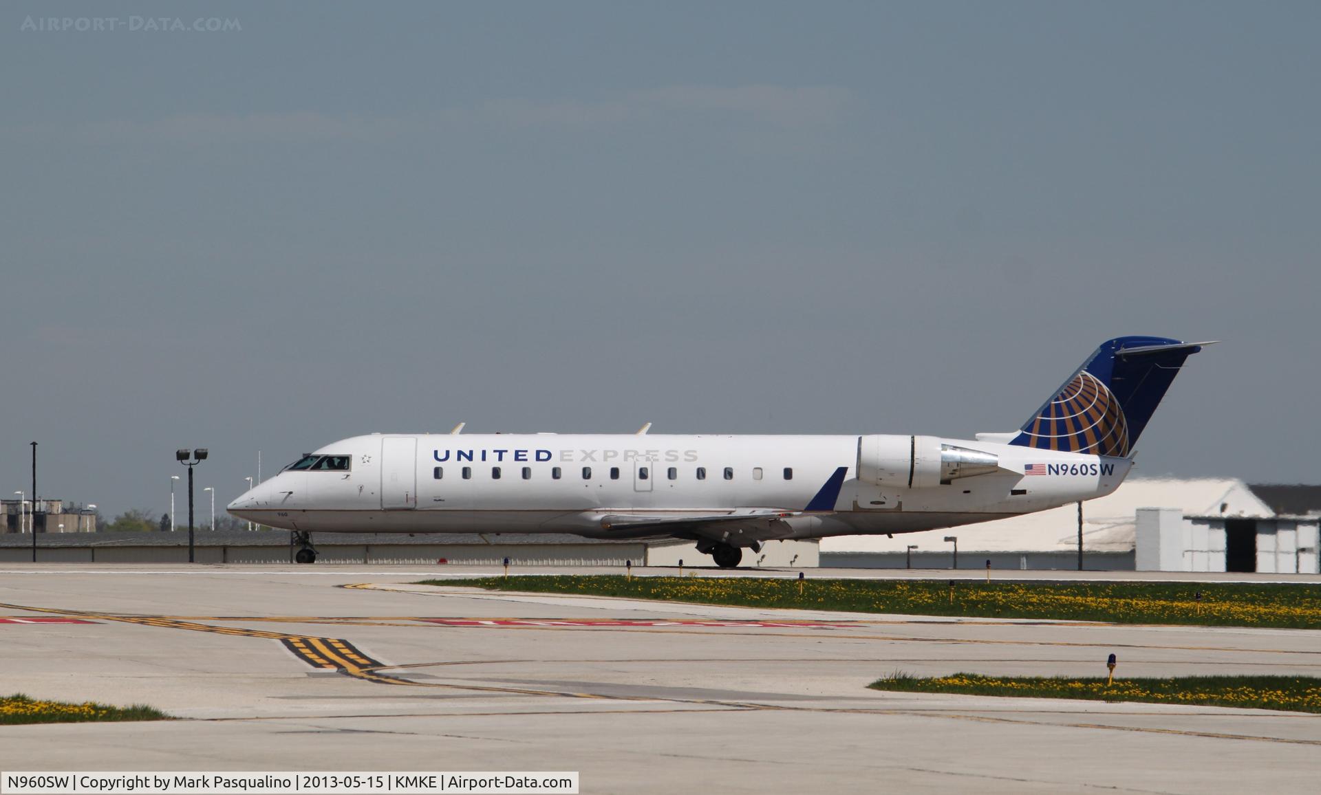N960SW, 2003 Bombardier CRJ-200ER (CL-600-2B19) C/N 7853, CL-600-2B19