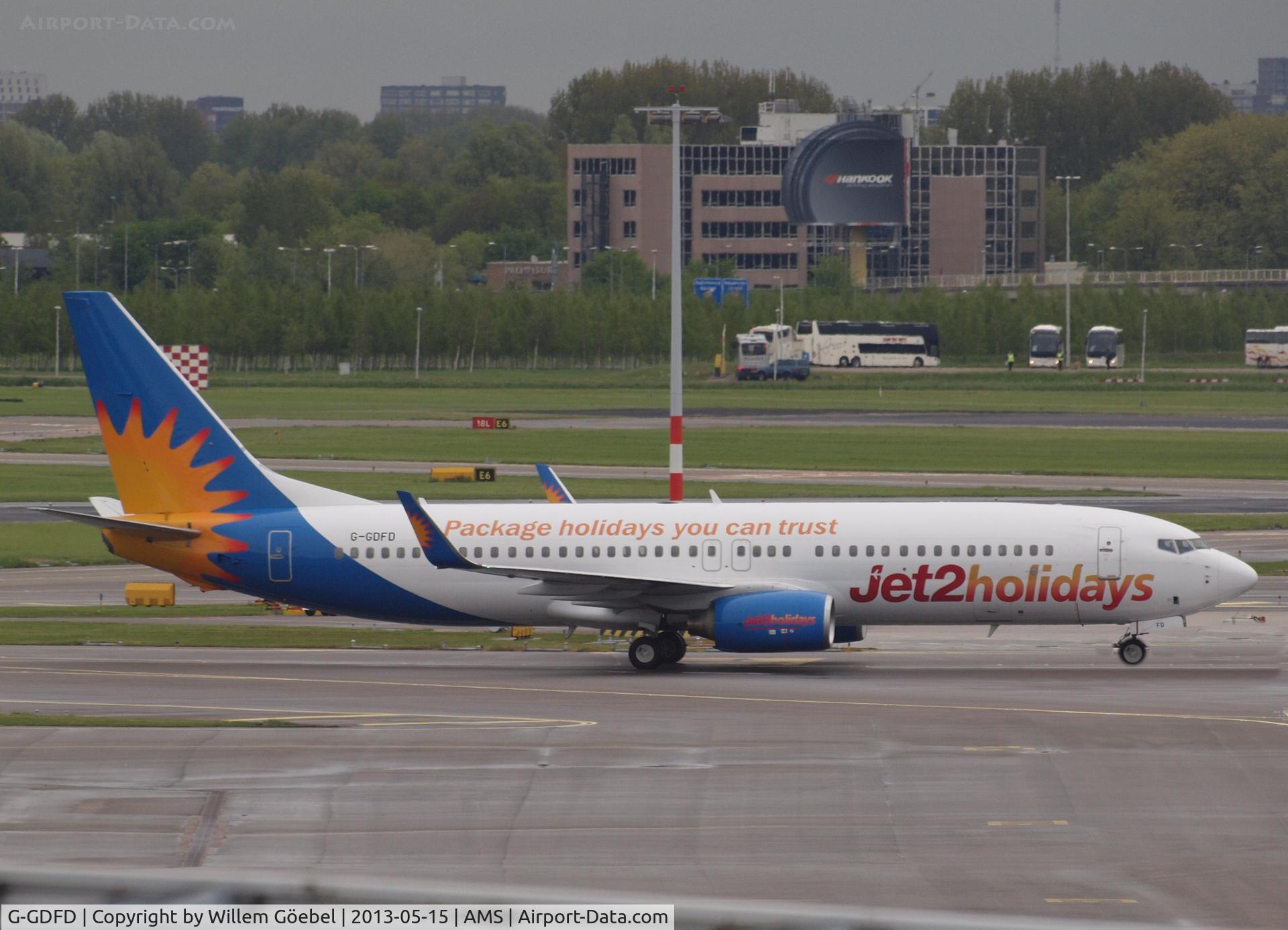 G-GDFD, 1997 Boeing 737-8K5 C/N 27982, Taxi to parking place on Schiphol Airport