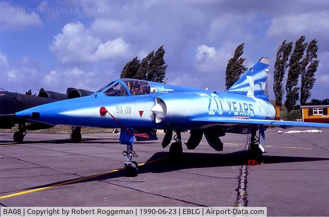 BA08, SABCA Mirage 5BA C/N 08, 20 years 8 Squadron.
DELTA BLEU.