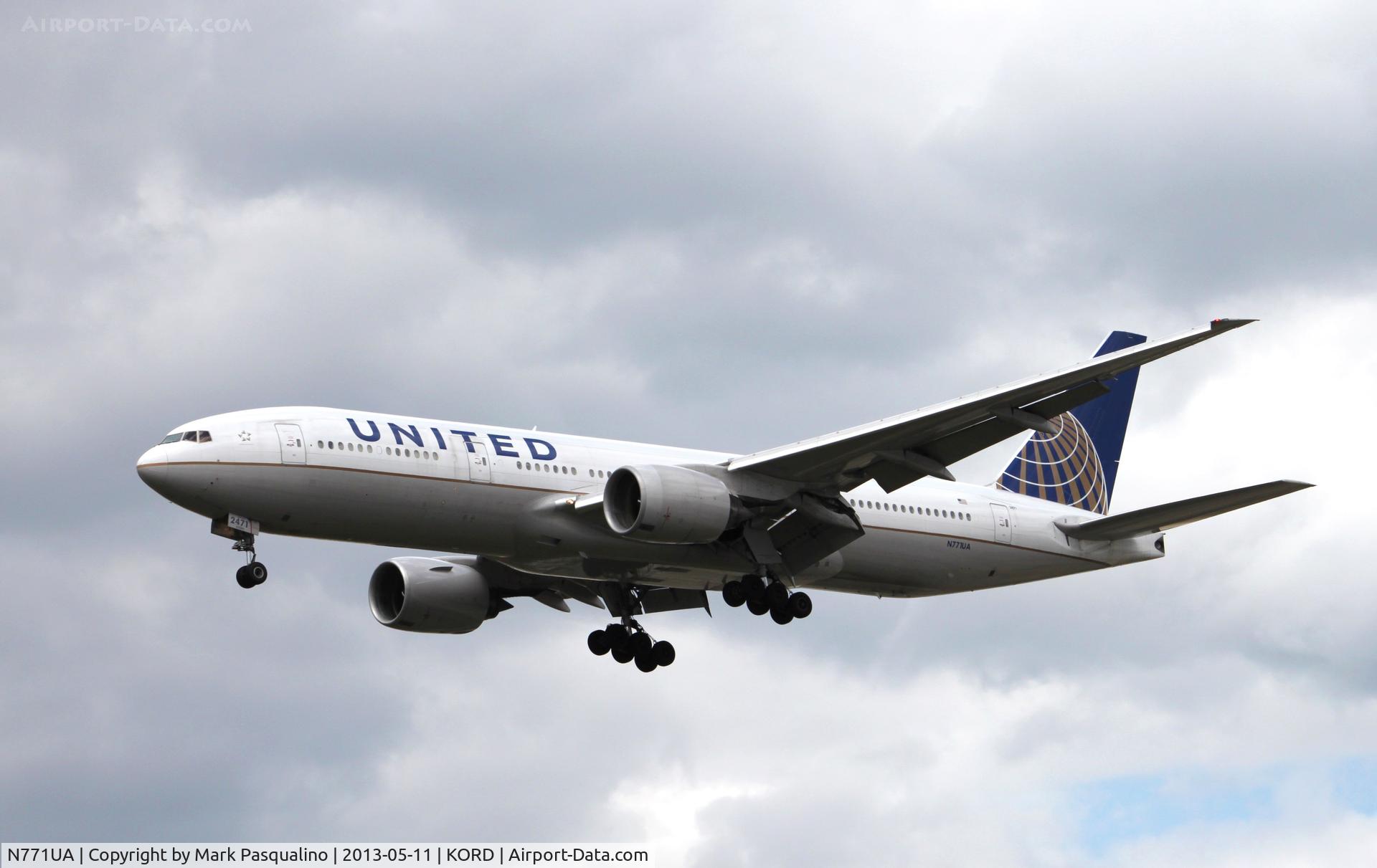 N771UA, 1995 Boeing 777-222 C/N 26932, Boeing 777-200