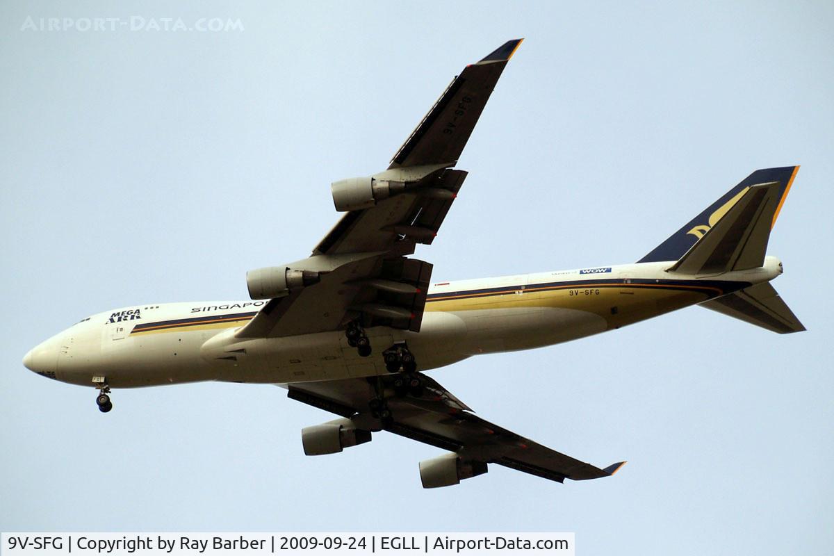9V-SFG, 1998 Boeing 747-412F/SCD C/N 26558, Boeing 747-412F [26558] (Singapore Airlines Cargo) Home~G 24/09/2009