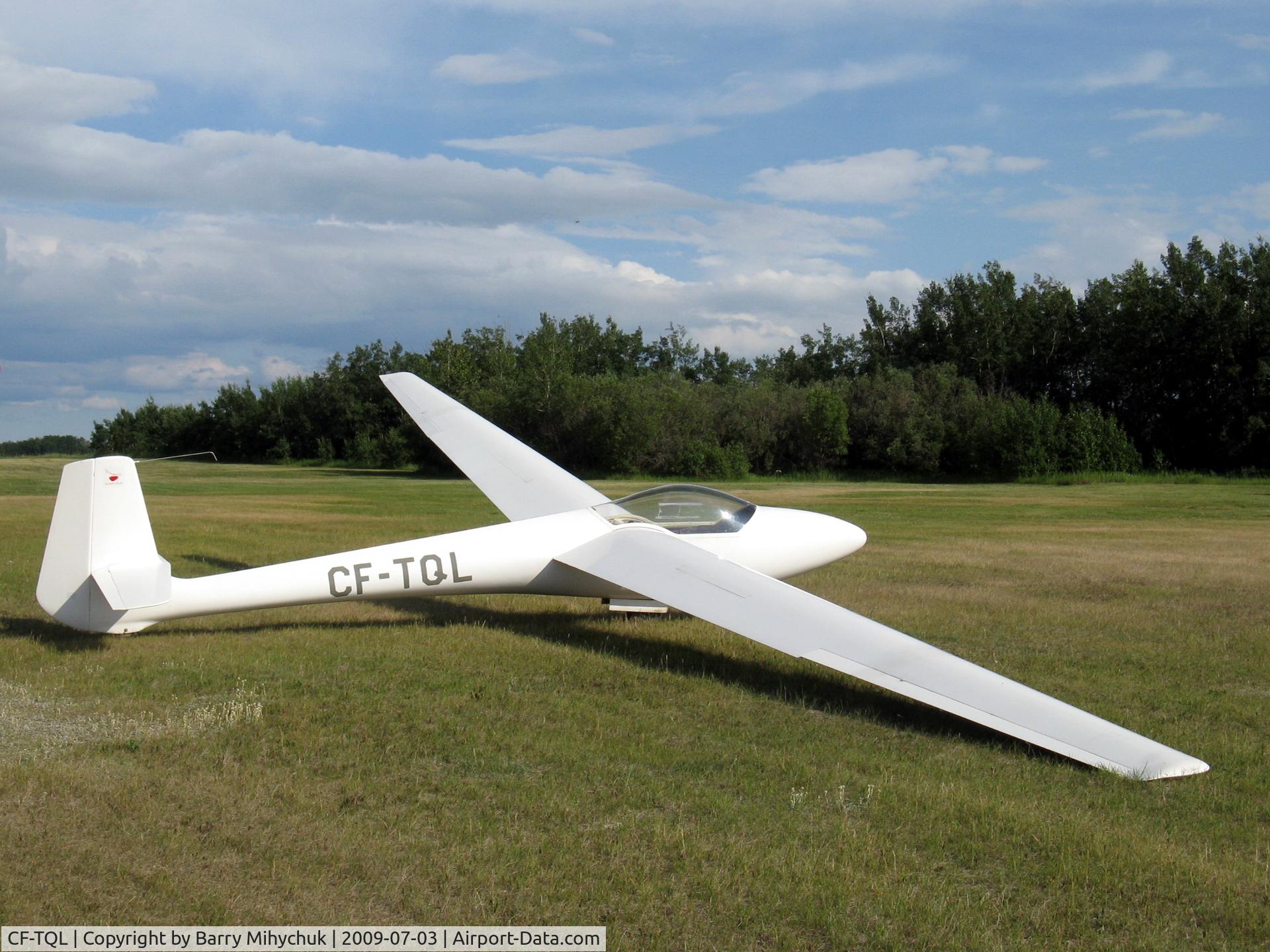 CF-TQL, 1970 Glasflugel H-201B Standard Libelle C/N 113, She's a beauty to fly . . . . 
Edmonton Soaring Club, Alberta, Canada