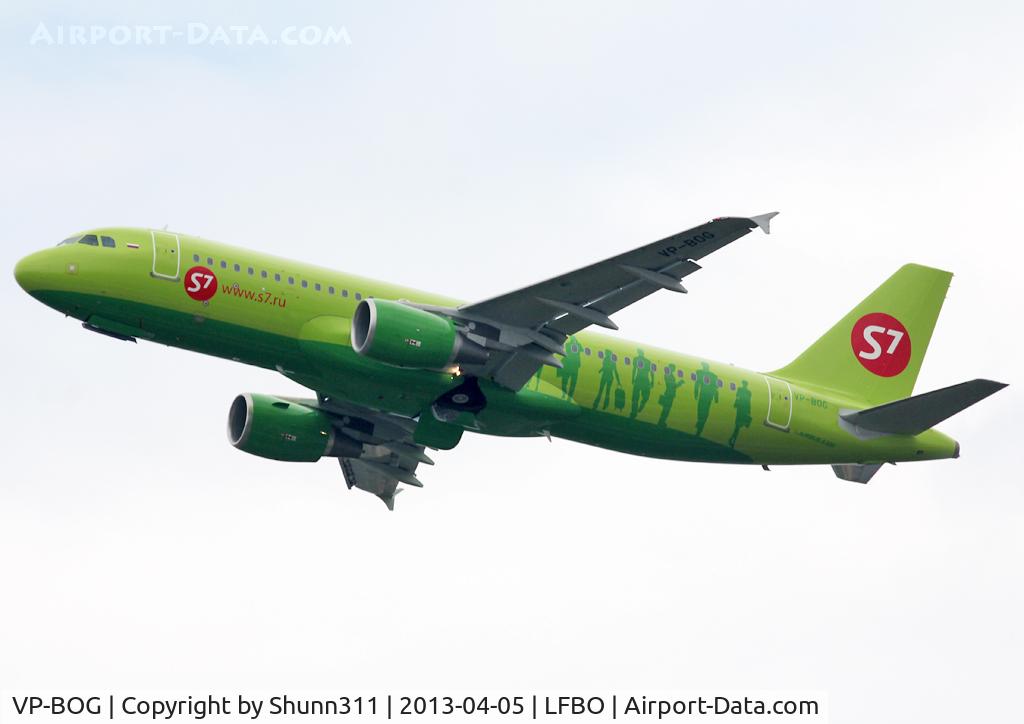 VP-BOG, 2013 Airbus A320-214 C/N 5559, Delivery day...