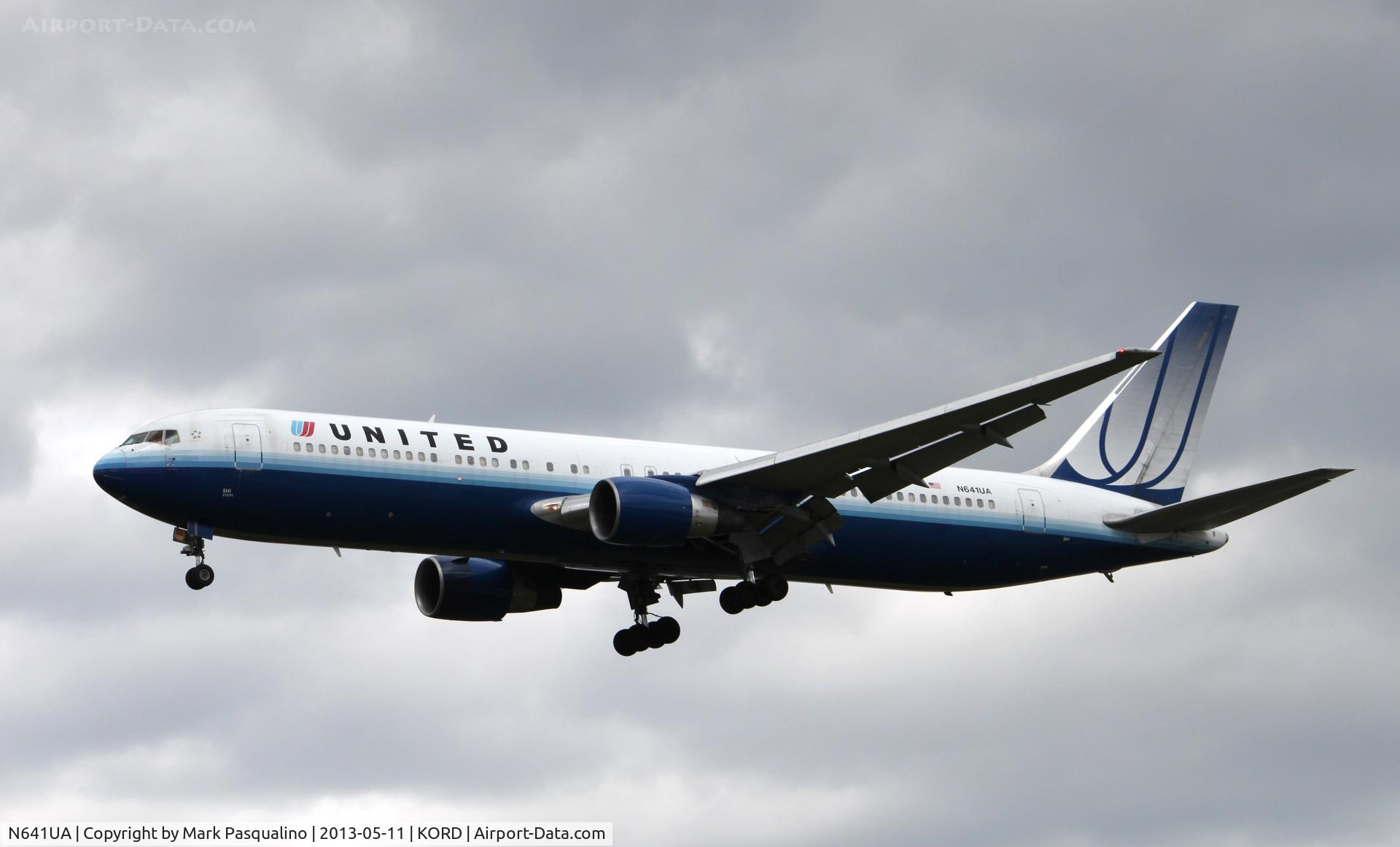 N641UA, 1991 Boeing 767-322/ER C/N 25091, Boeing 767-300