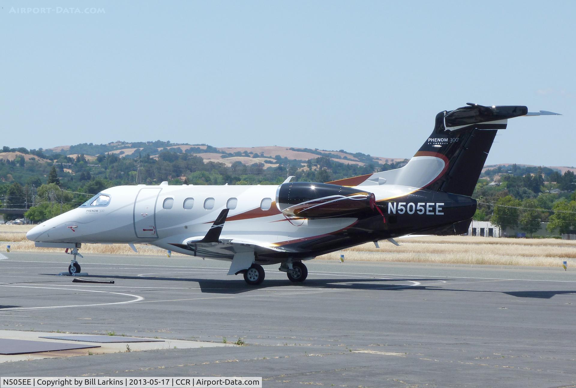 N505EE, 2013 Embraer EMB-505 Phenom 300 C/N 50500118, Visitor